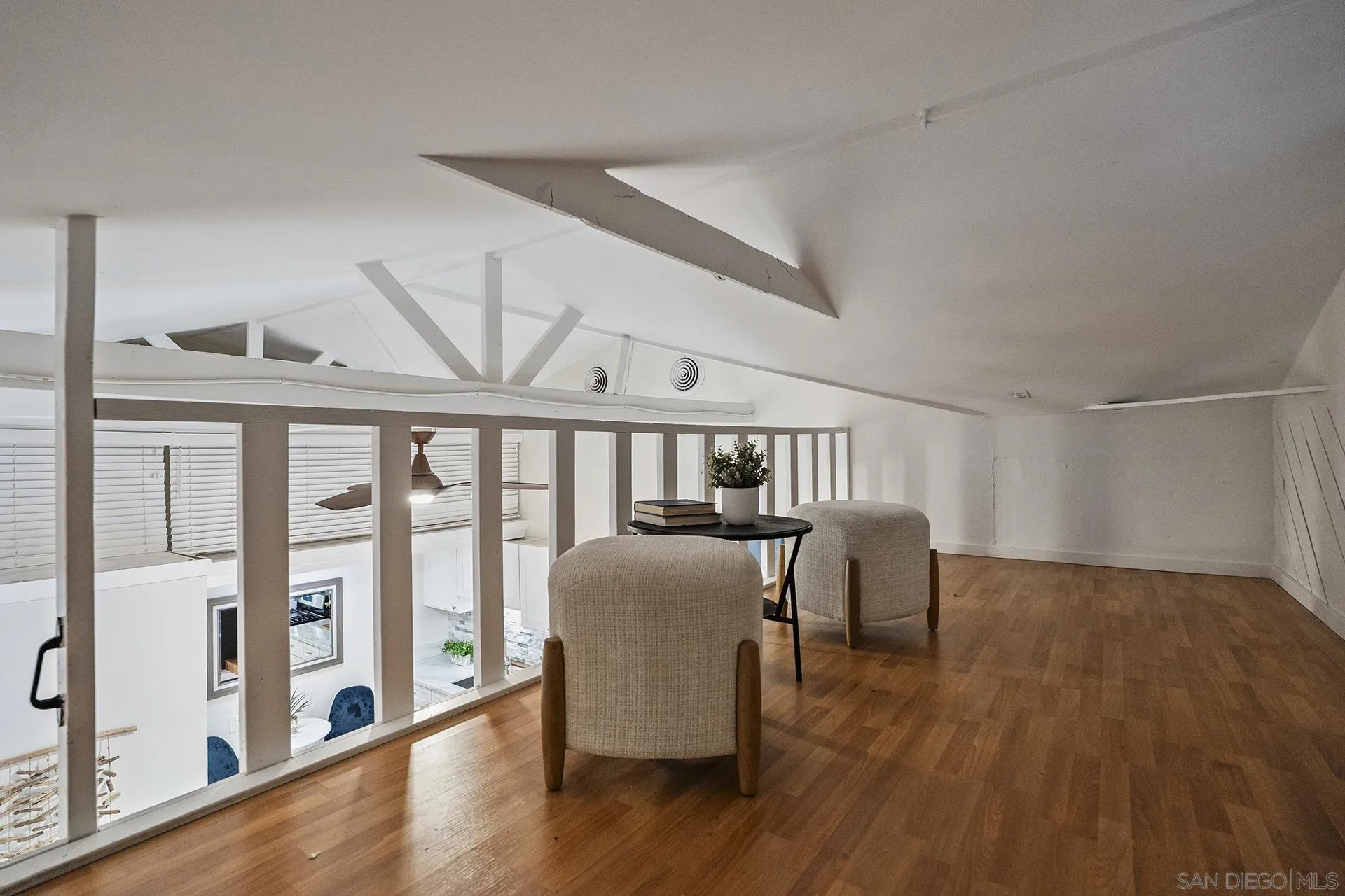 https://cdn.realtyfeed.com/cdn/127/260019633/b1ea8b89c78b961f2857607eea0df044.webp