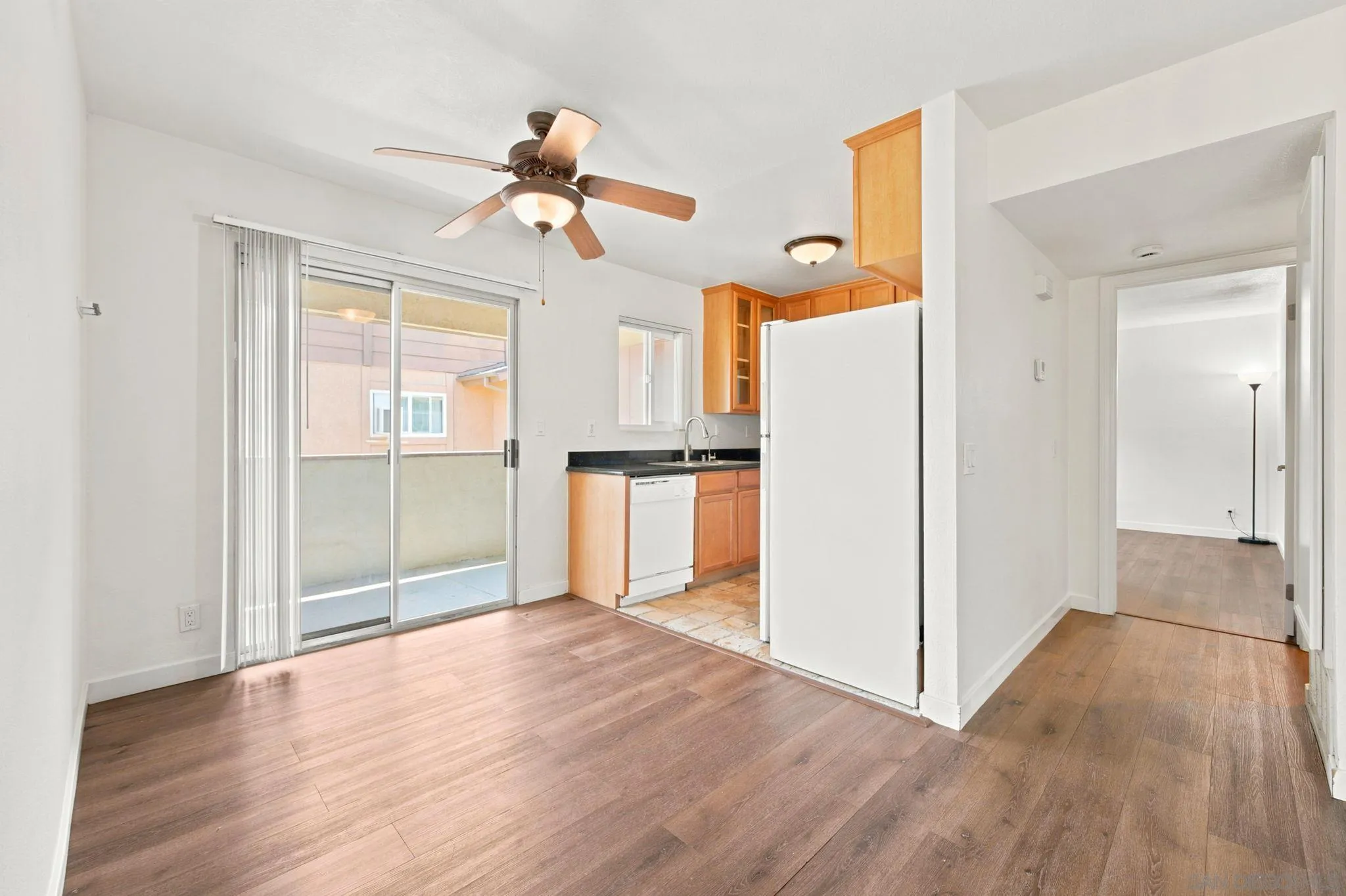 Photo #13: 260019634 Listing: Photo #13