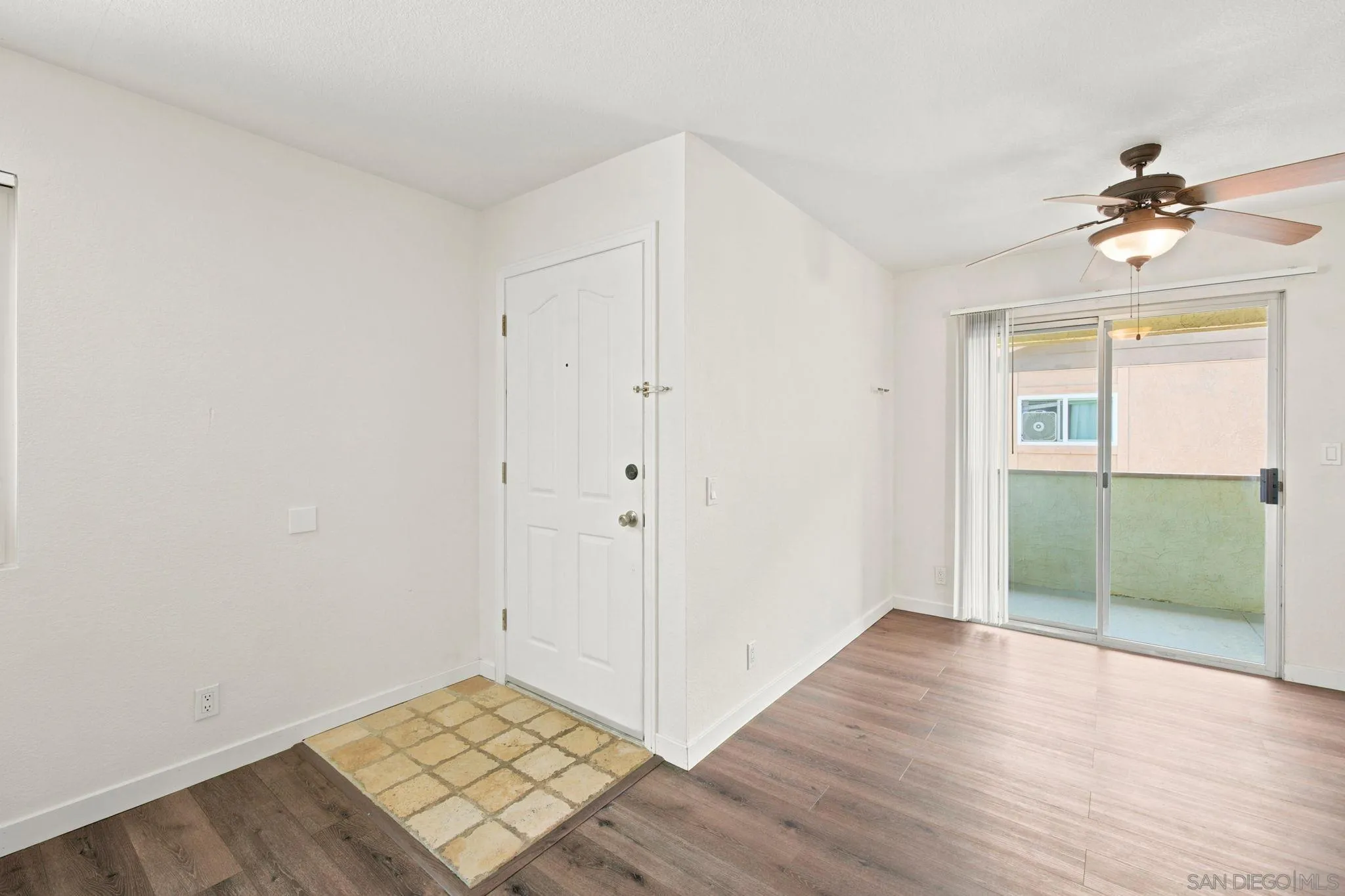 Photo #8: 260019634 Listing: Photo #8