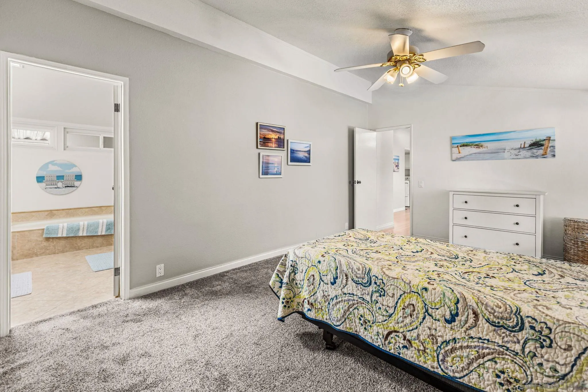 https://cdn.realtyfeed.com/cdn/127/260019638/012c0279ec413b6265f42c6169ac26dc.webp