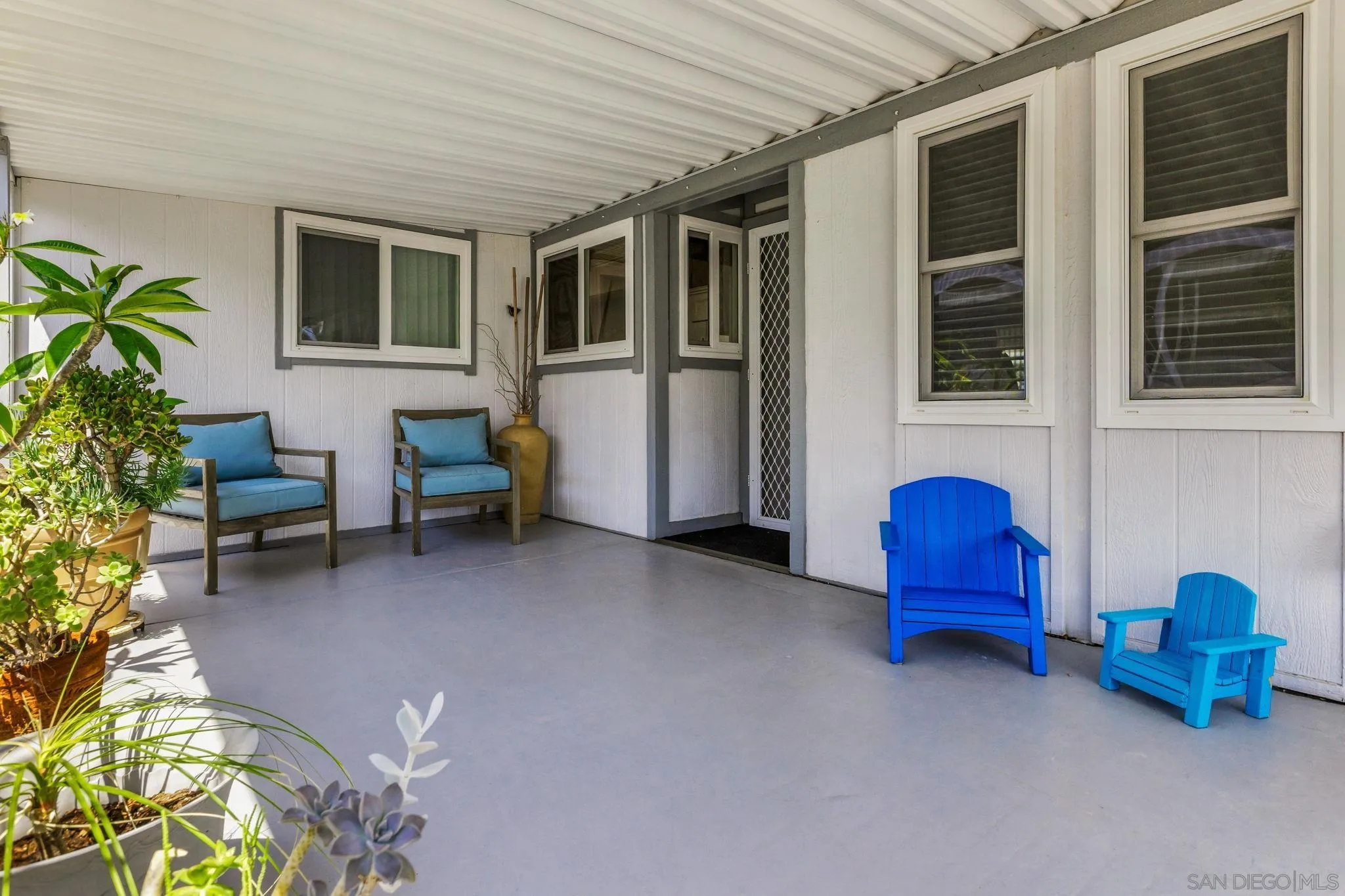 https://cdn.realtyfeed.com/cdn/127/260019638/8a03a96d1770a7d4aeb41dc47bec6300.webp