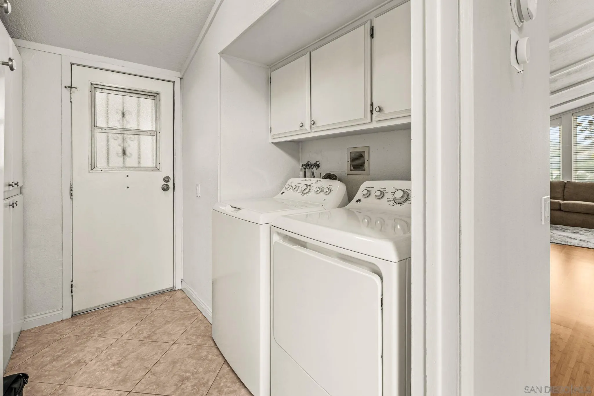 https://cdn.realtyfeed.com/cdn/127/260019638/9130d68bfbe00b8b4bddbf7d642c153f.webp