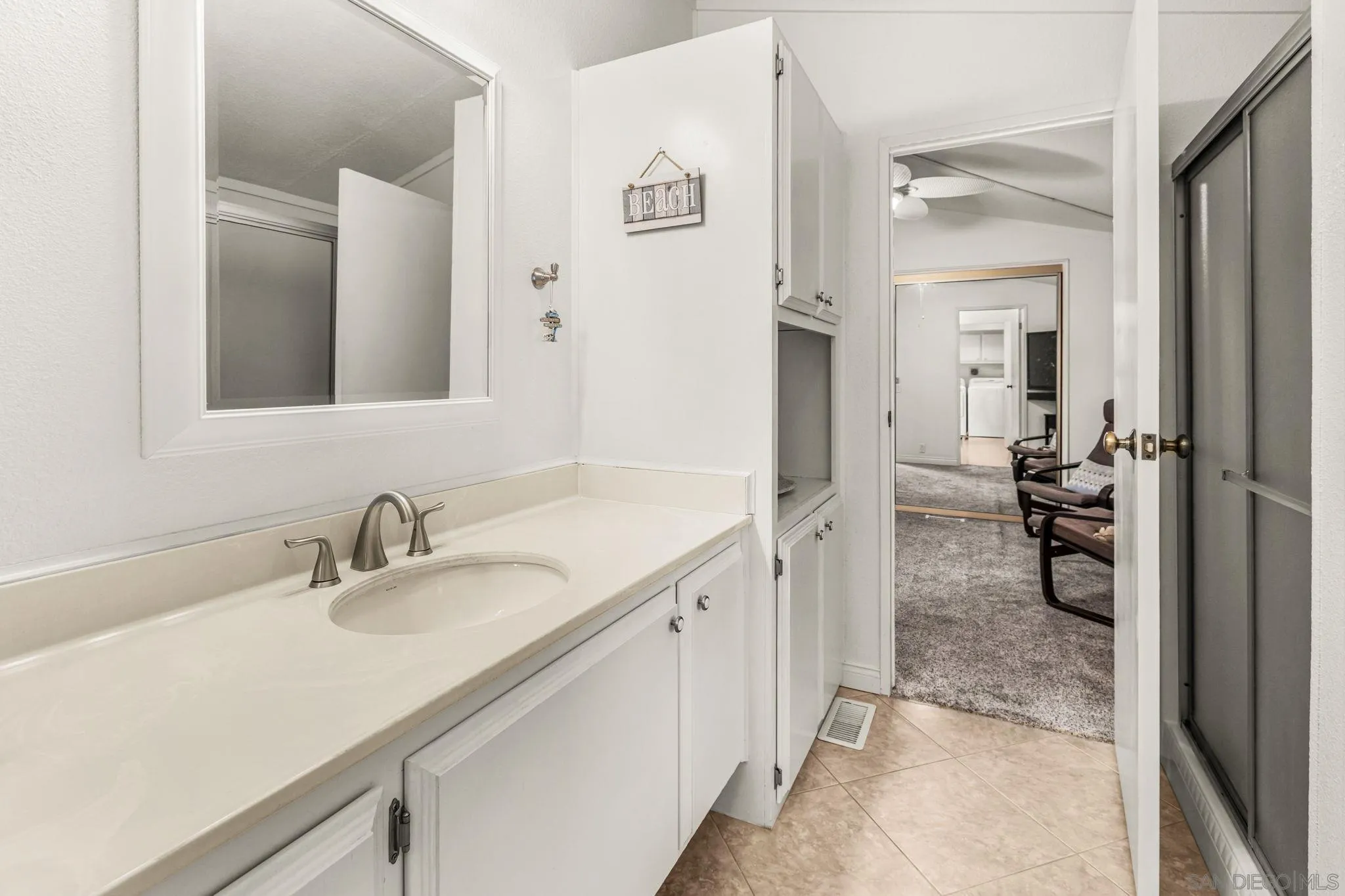https://cdn.realtyfeed.com/cdn/127/260019638/9d000d9e52cbd8592f26f20cd6f0a47e.webp