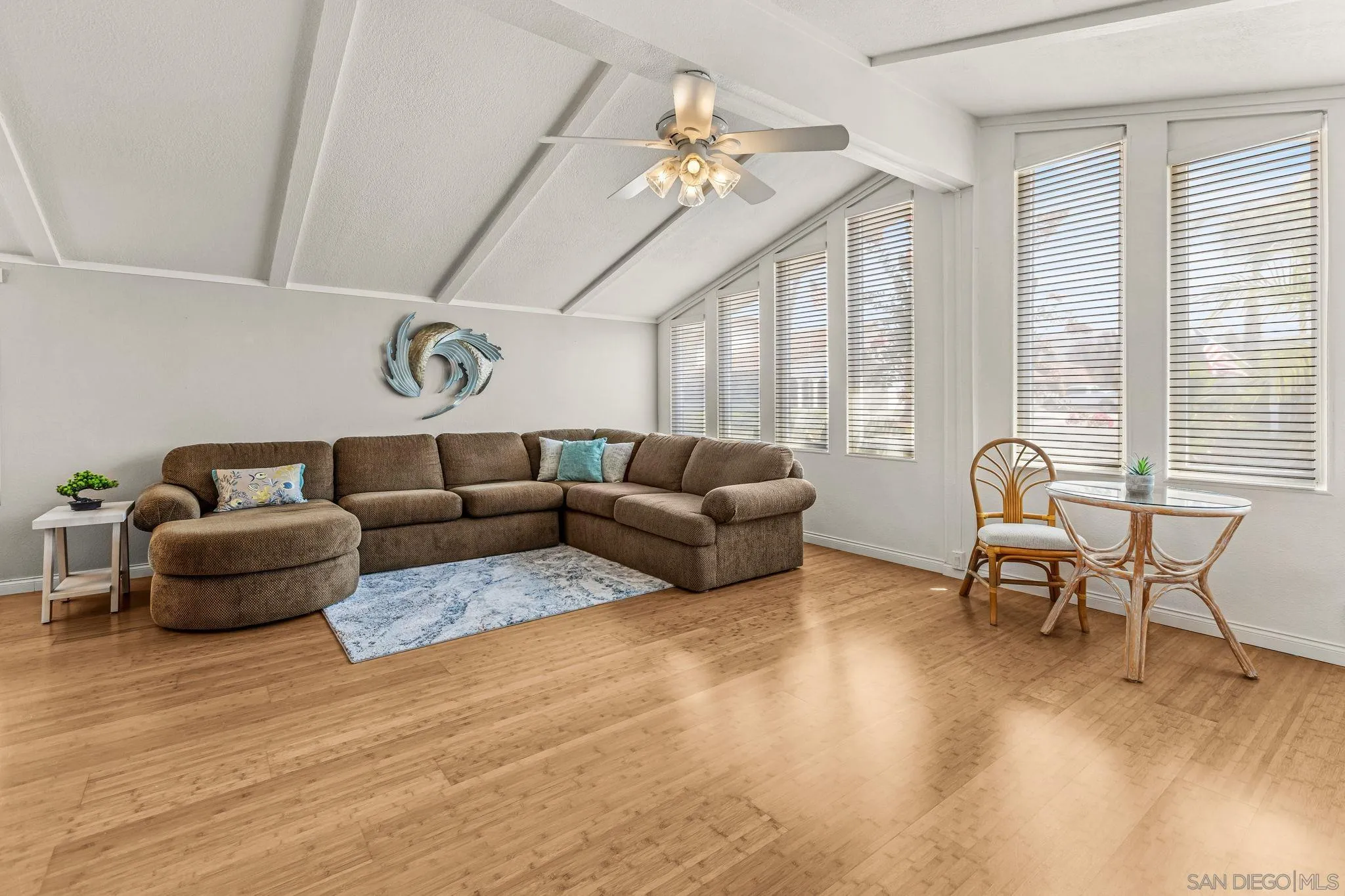 https://cdn.realtyfeed.com/cdn/127/260019638/fa1d34705998052781730da433166356.webp
