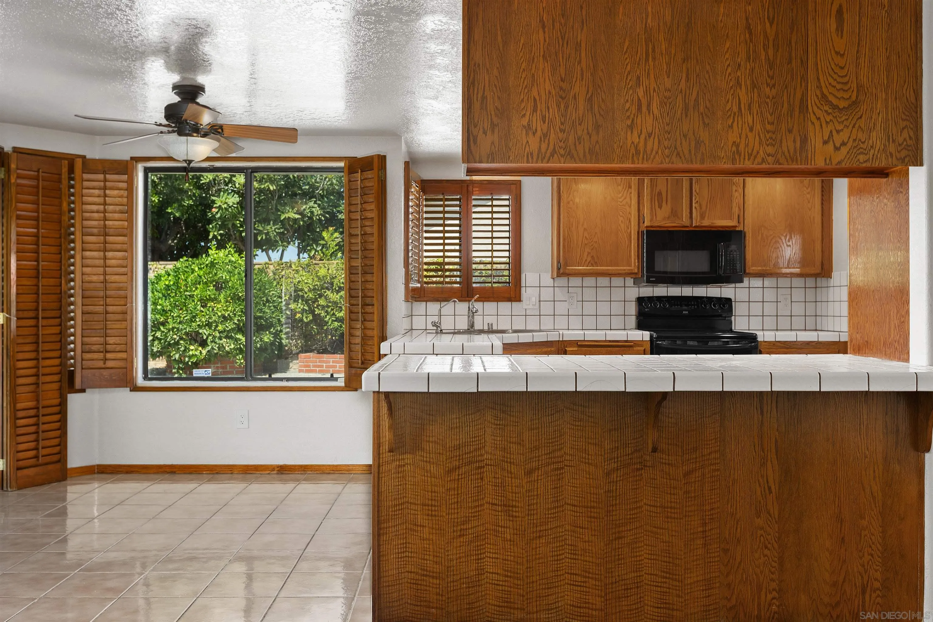 https://cdn.realtyfeed.com/cdn/127/260019644/1c71e77b4b38fb5e9ccdc5903f813d15.webp