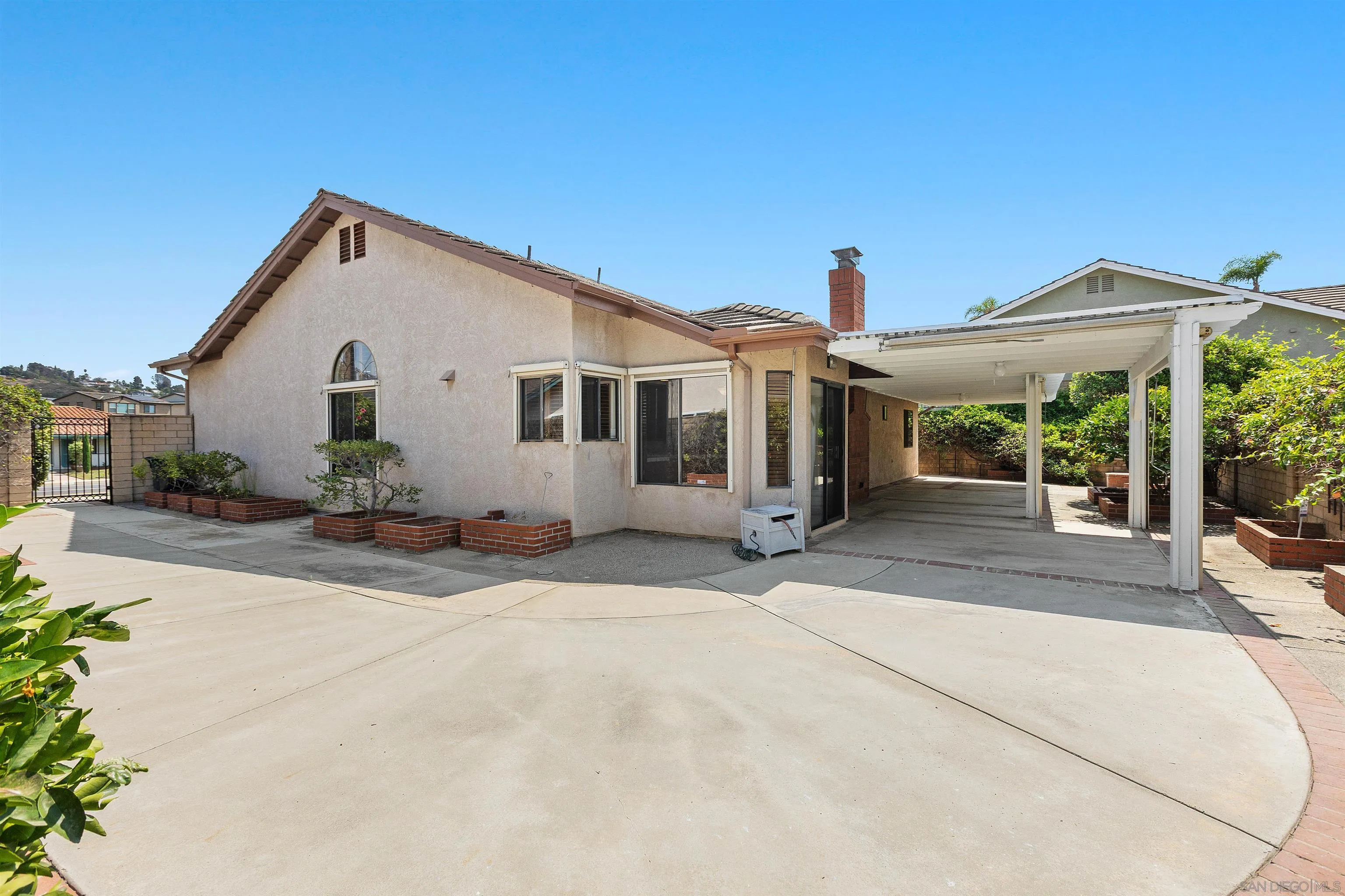 https://cdn.realtyfeed.com/cdn/127/260019644/a96d508179a9511424f514a5350be68e.webp