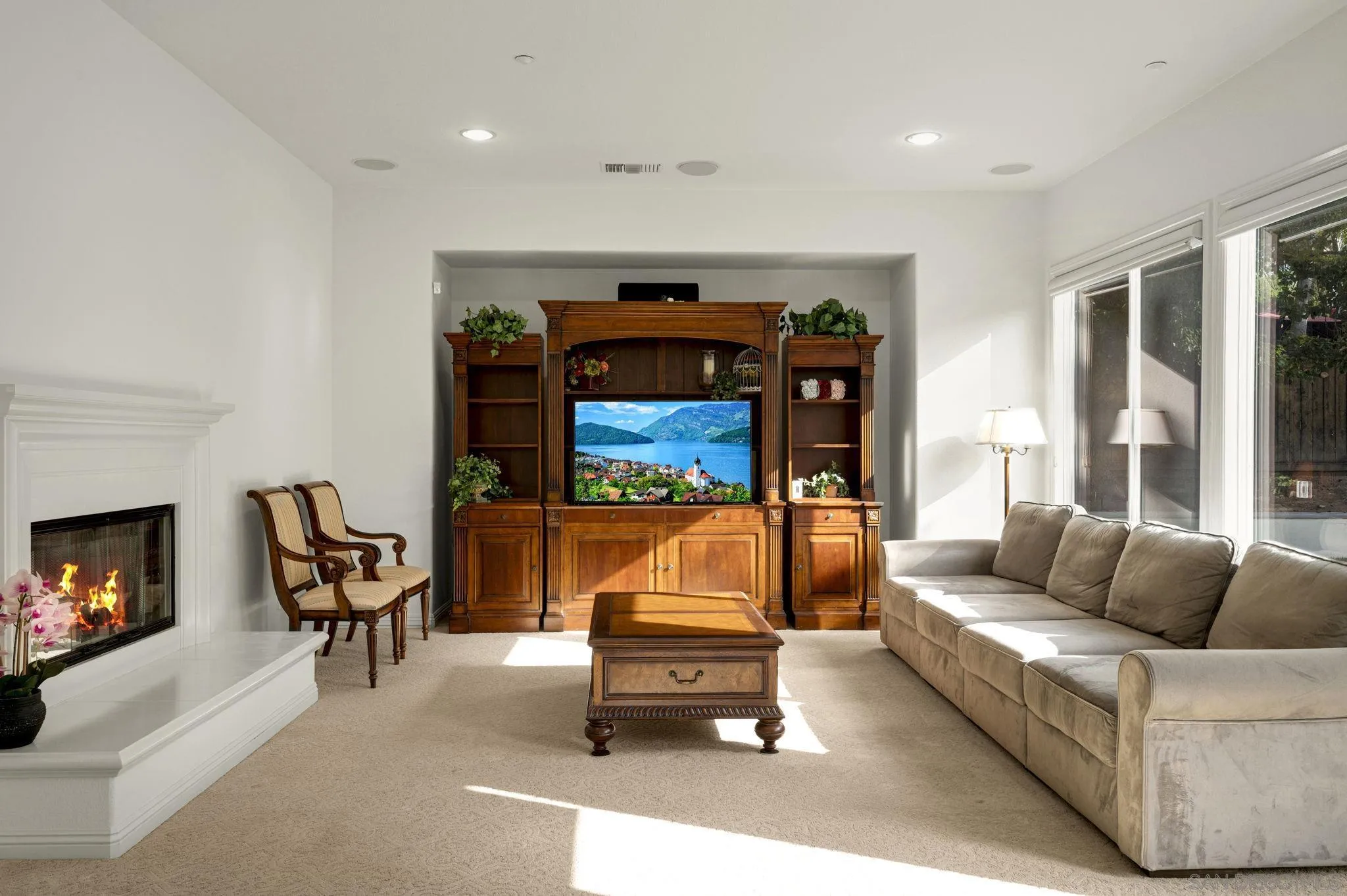 https://cdn.realtyfeed.com/cdn/127/260019645/61a52a0a2d35940d312b018ad3b52883.webp