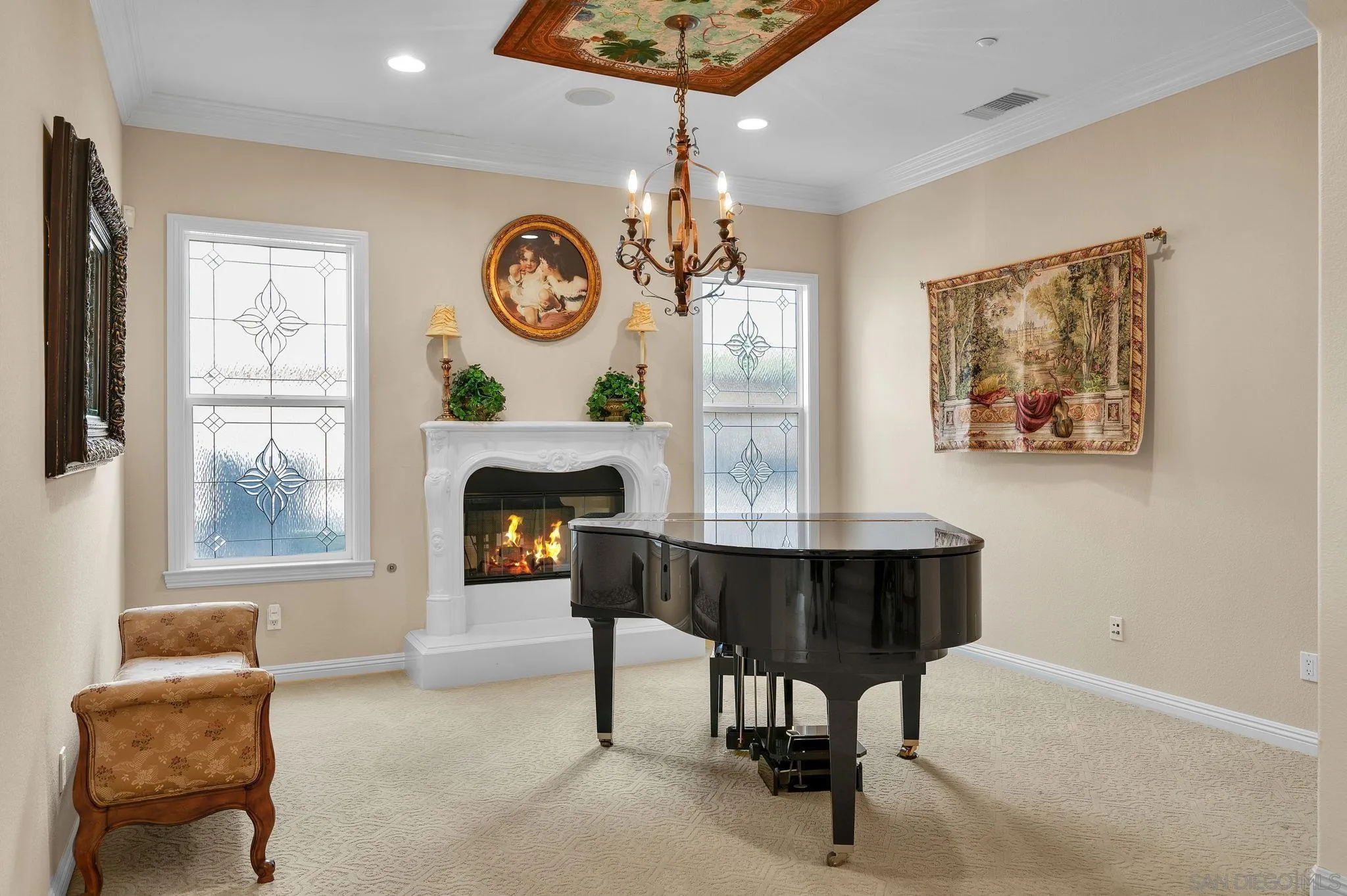 https://cdn.realtyfeed.com/cdn/127/260019645/7d2c5b00e9d2e5d662009407ea906ec1.webp