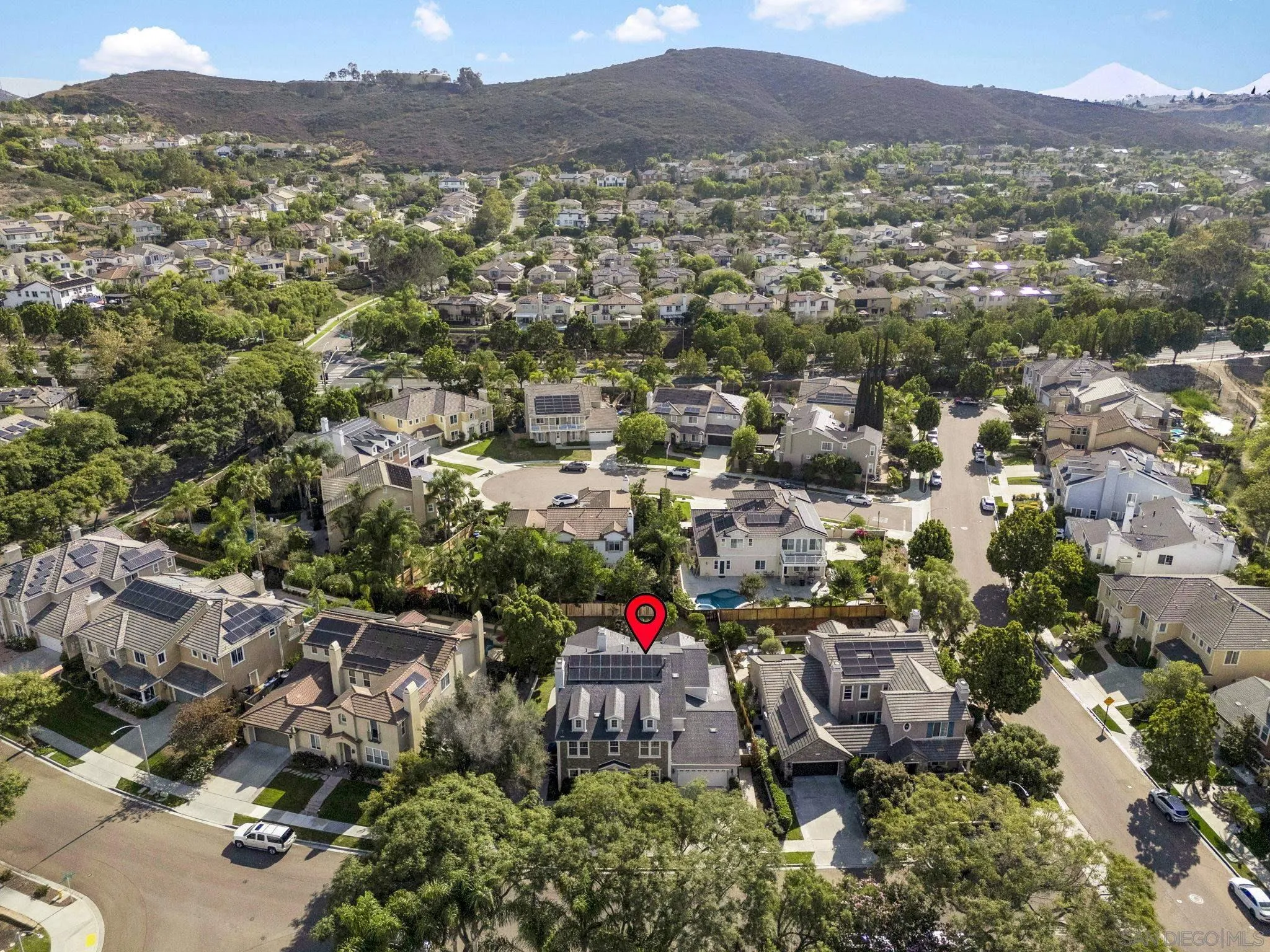 https://cdn.realtyfeed.com/cdn/127/260019645/ed7cd2e763dd5254342f13b14a93ba1c.webp