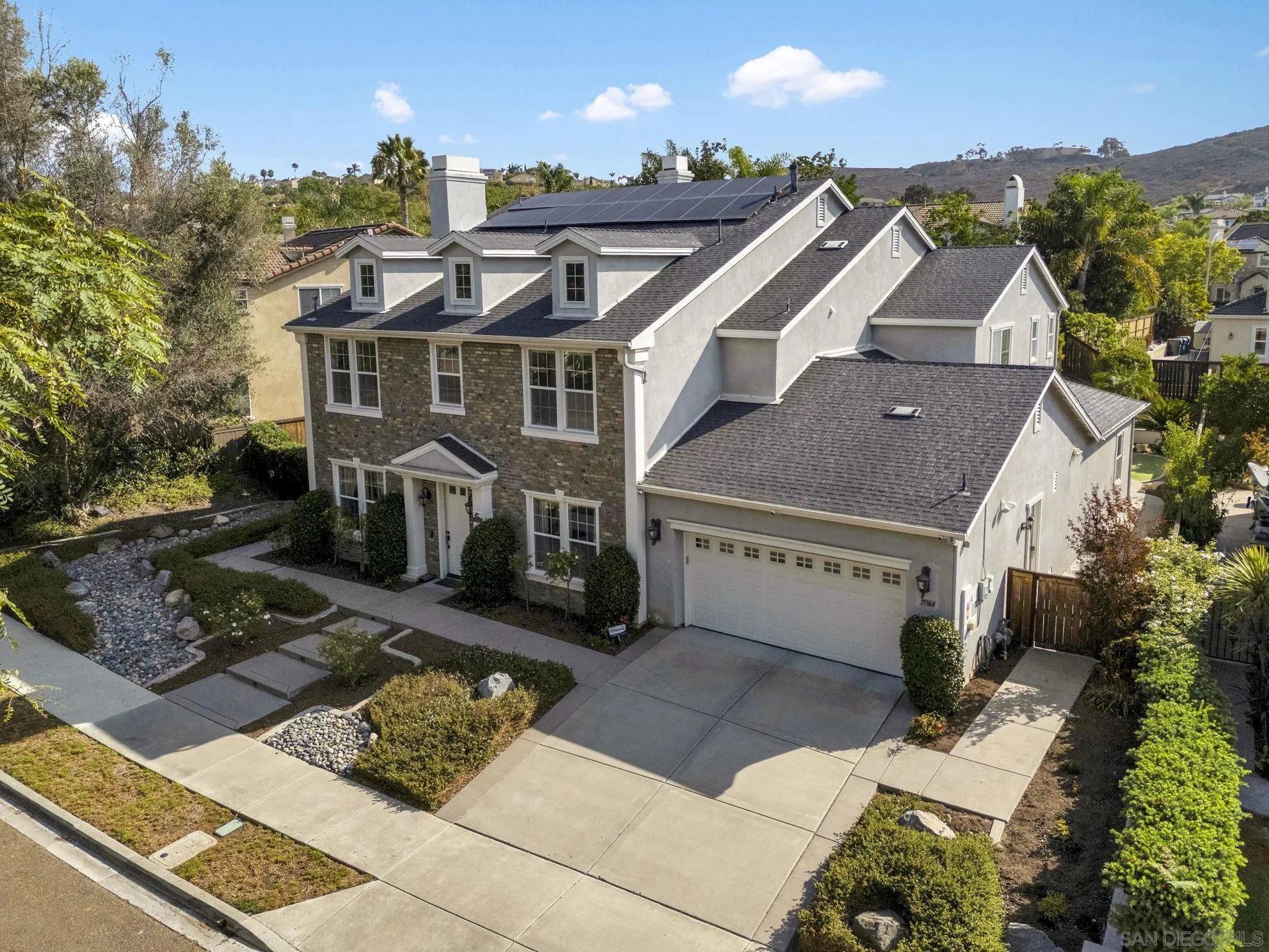 https://cdn.realtyfeed.com/cdn/127/260019645/fd76d99d527d1dd91010d1dc8ff9c115.webp