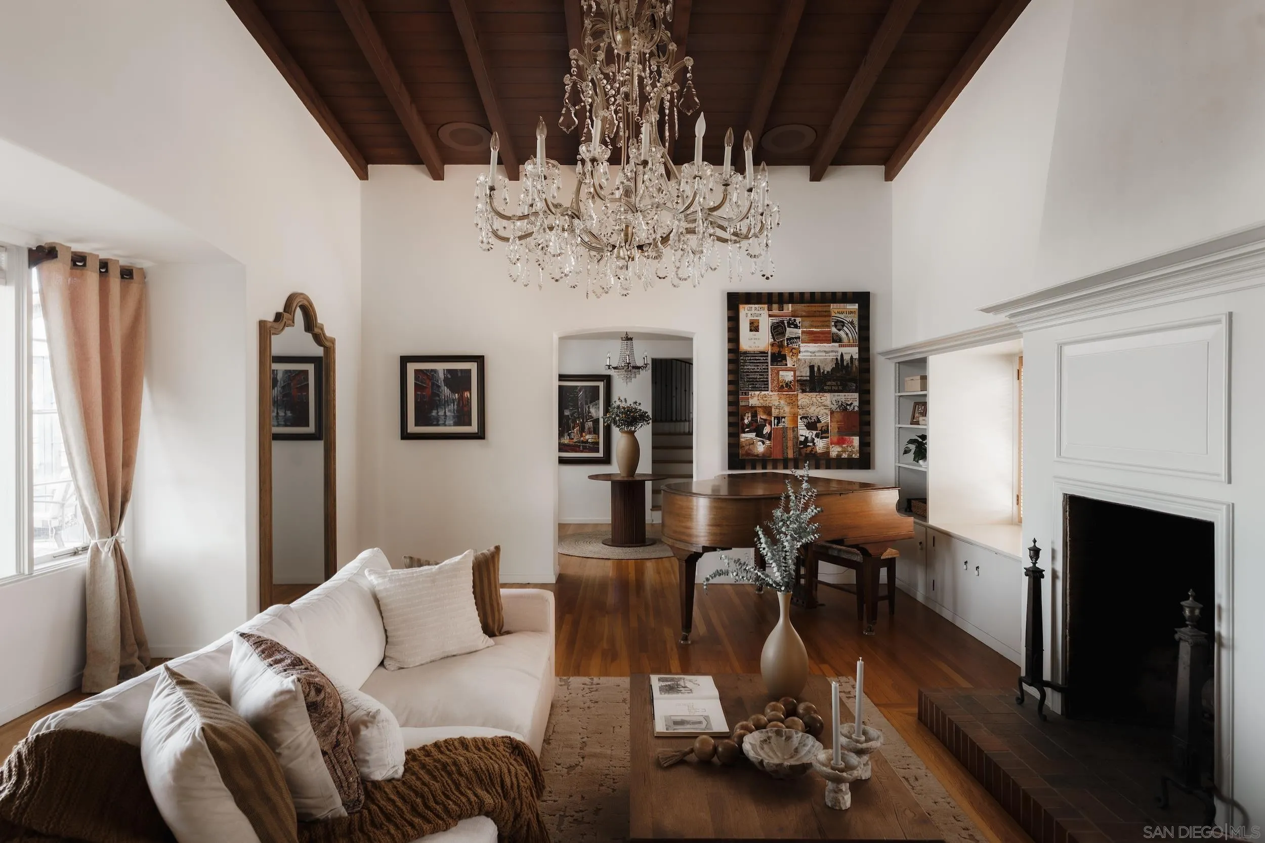 https://cdn.realtyfeed.com/cdn/127/260019647/d7c1c3b5ba36ab63dd49a7b3292c9f7e.webp
