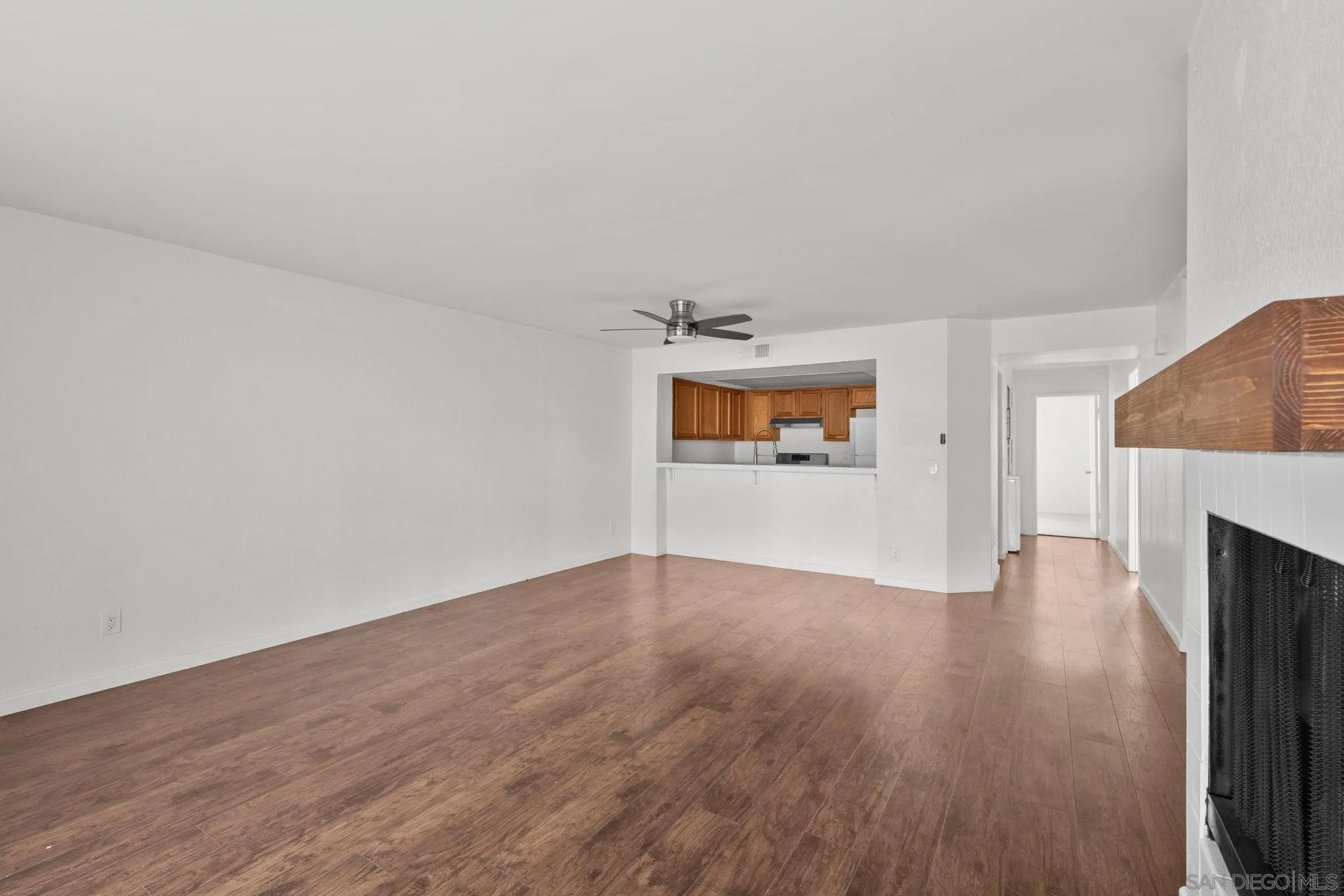 Photo #13: 260019649 Listing: Photo #13