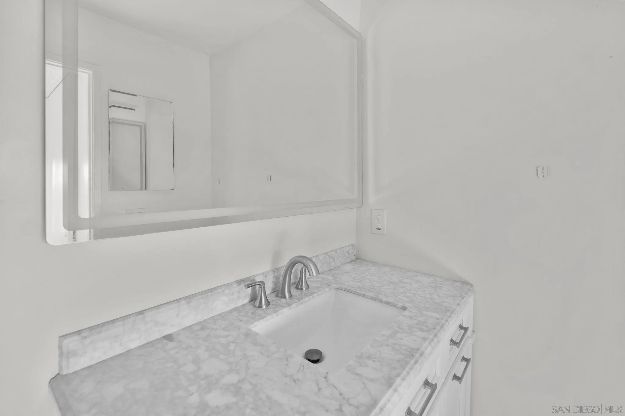 Photo #32: 260019649 Listing: Photo #32