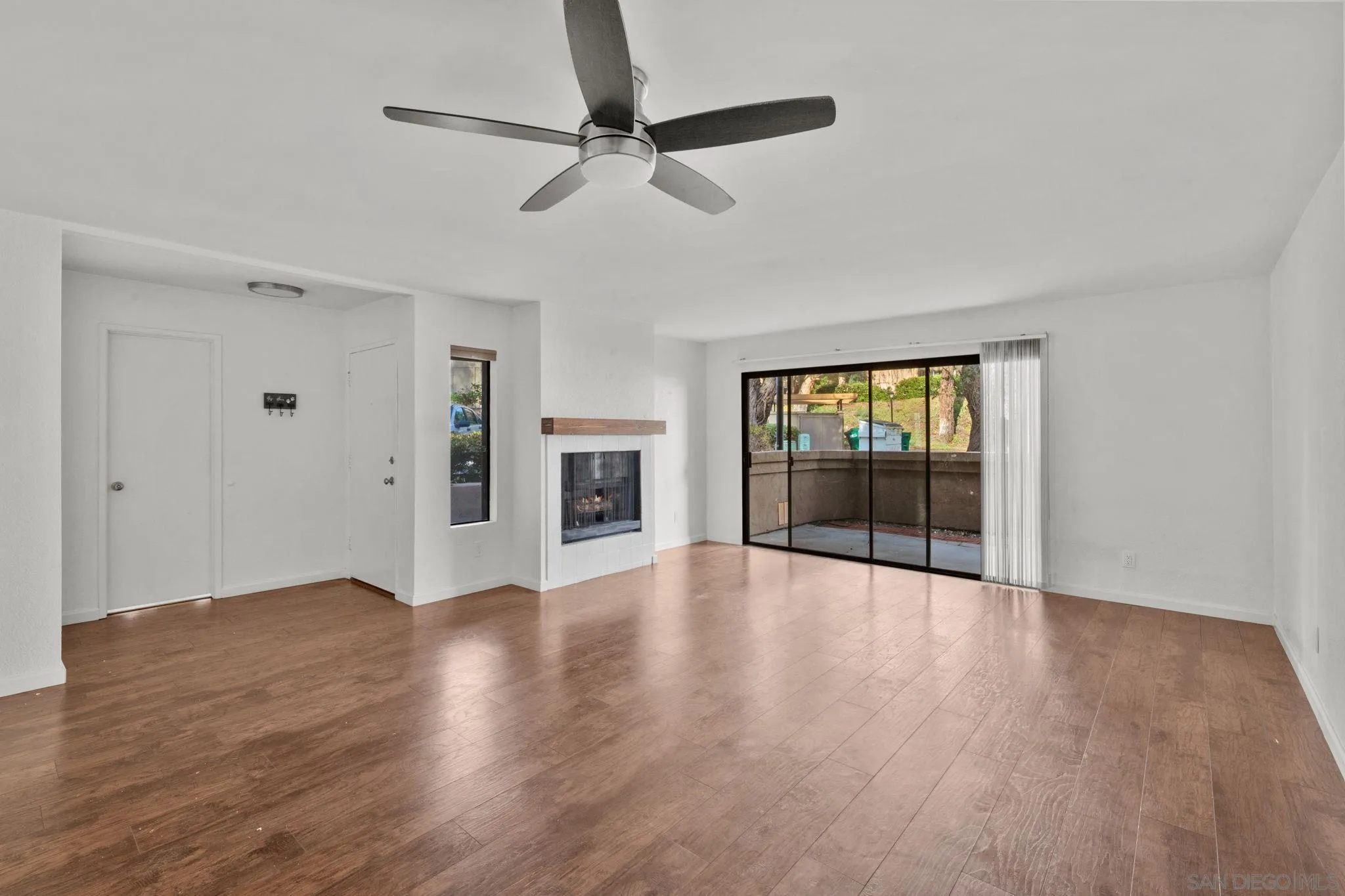 Photo #11: 260019649 Listing: Photo #11