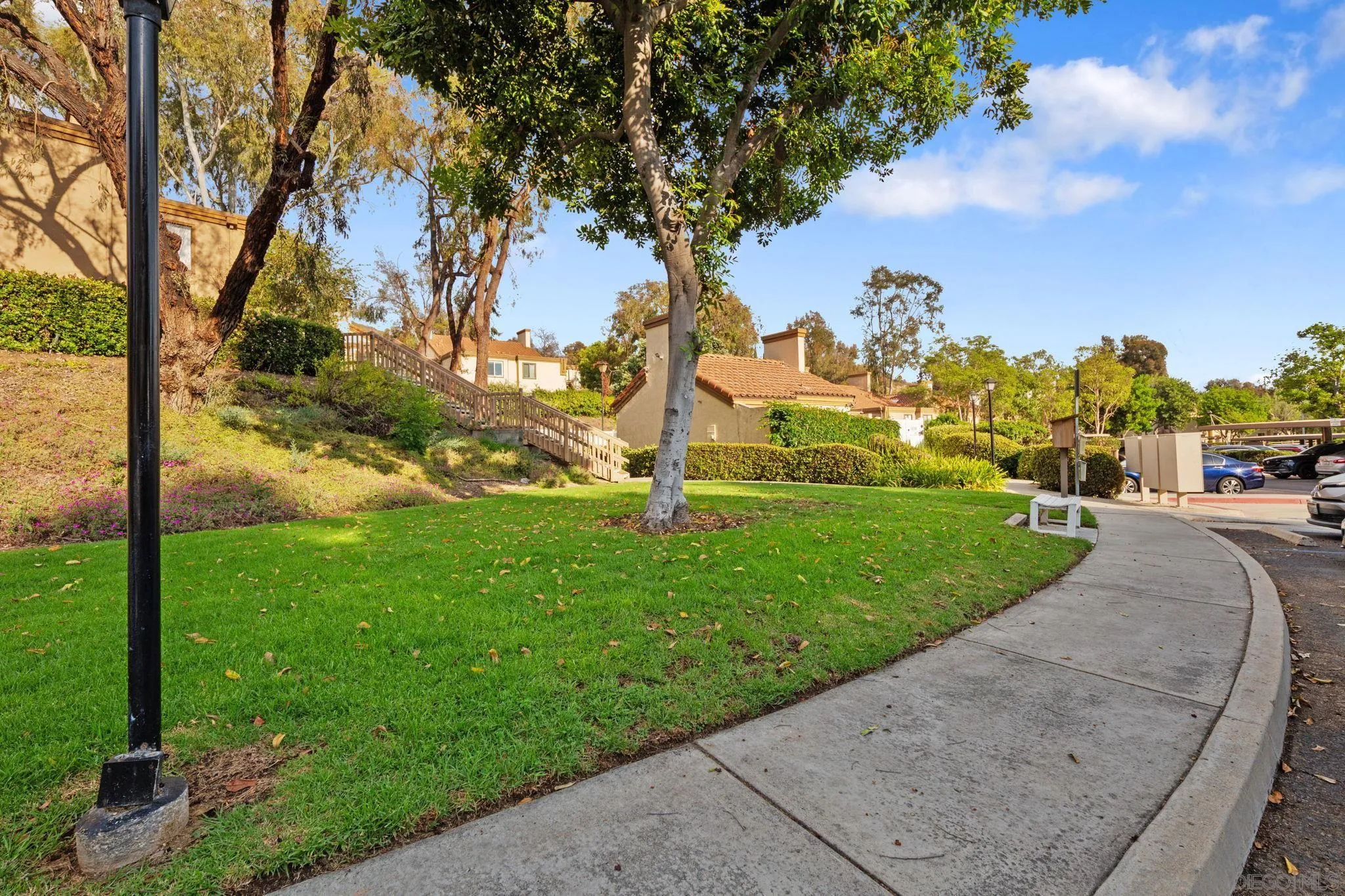 Photo #2: 260019649 Listing: Photo #2