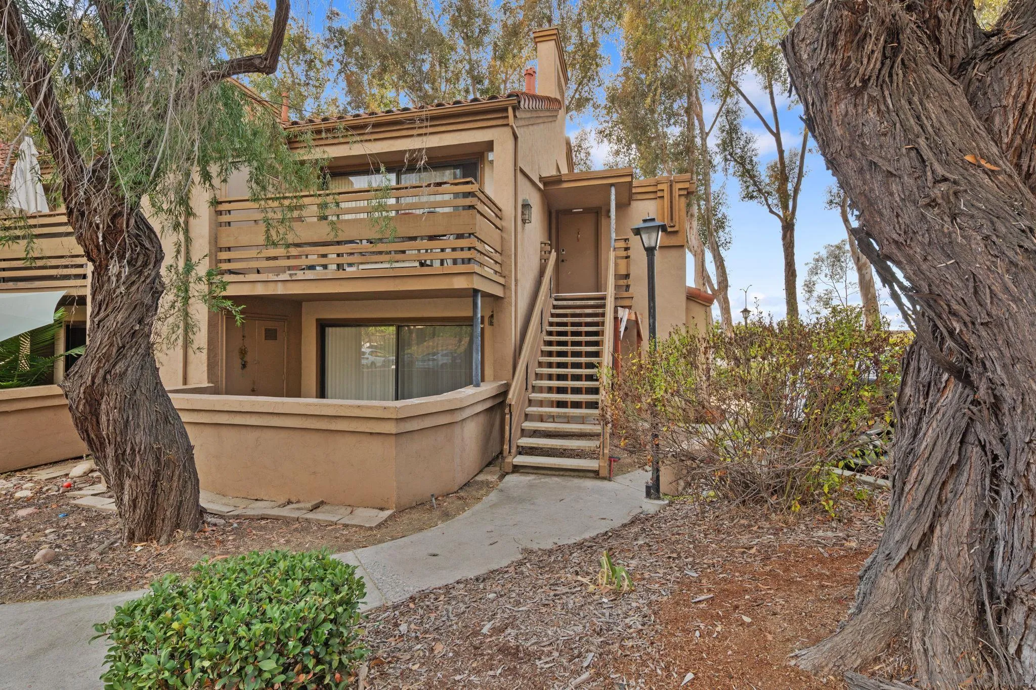 Photo #1: 260019649 Listing: Photo #1