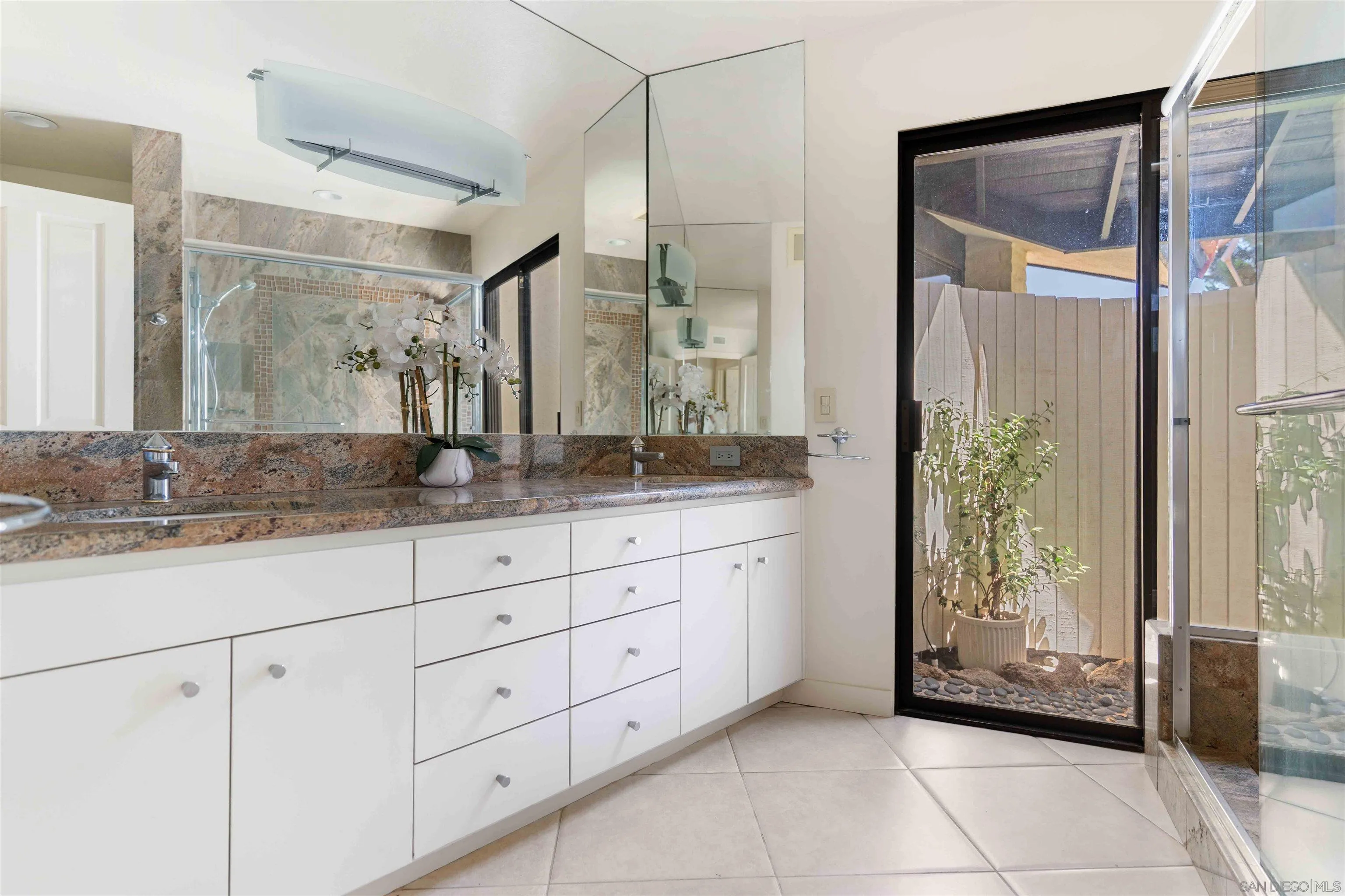 https://cdn.realtyfeed.com/cdn/127/260019653/a5d63ed894285b7105ace86c447786cf.webp