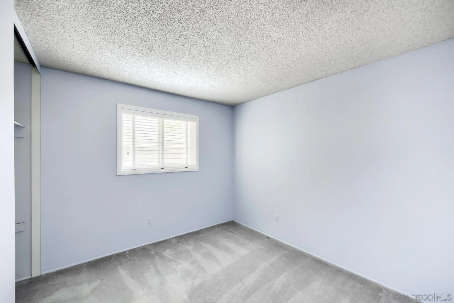 https://cdn.realtyfeed.com/cdn/127/260019666/1e6913a77586255650778d557006ccc7.webp