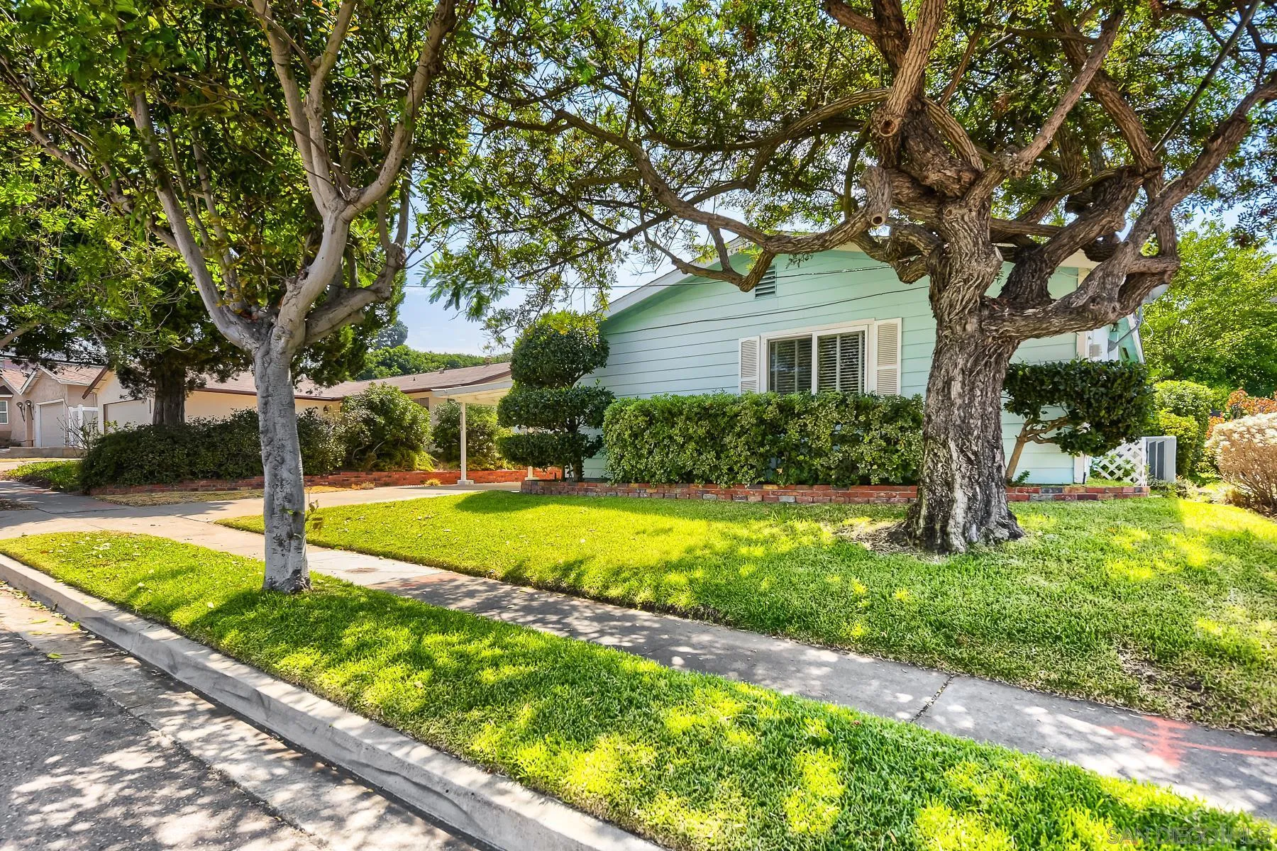 https://cdn.realtyfeed.com/cdn/127/260019666/35cb0684e0712cdb5871e6417f00684f.webp
