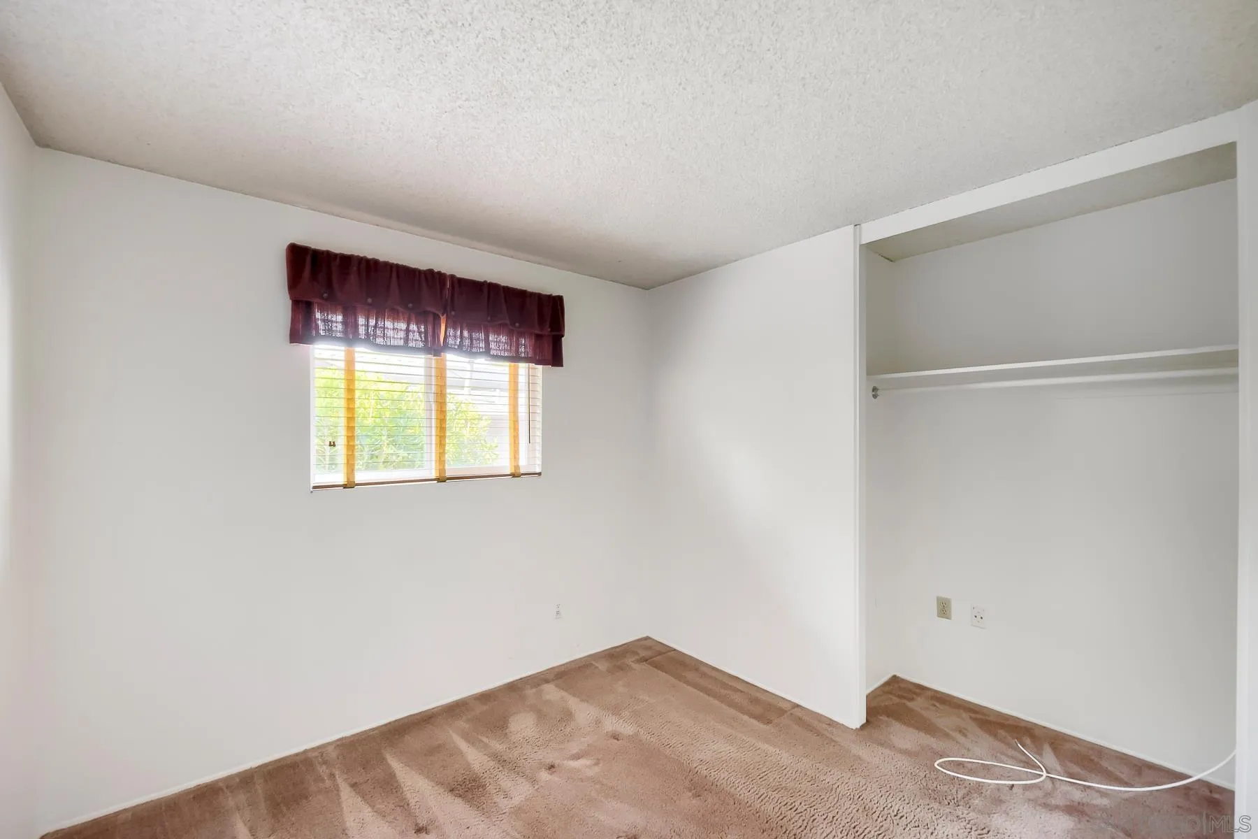 https://cdn.realtyfeed.com/cdn/127/260019666/6d9616f224c641263bfdd045d80df88d.webp