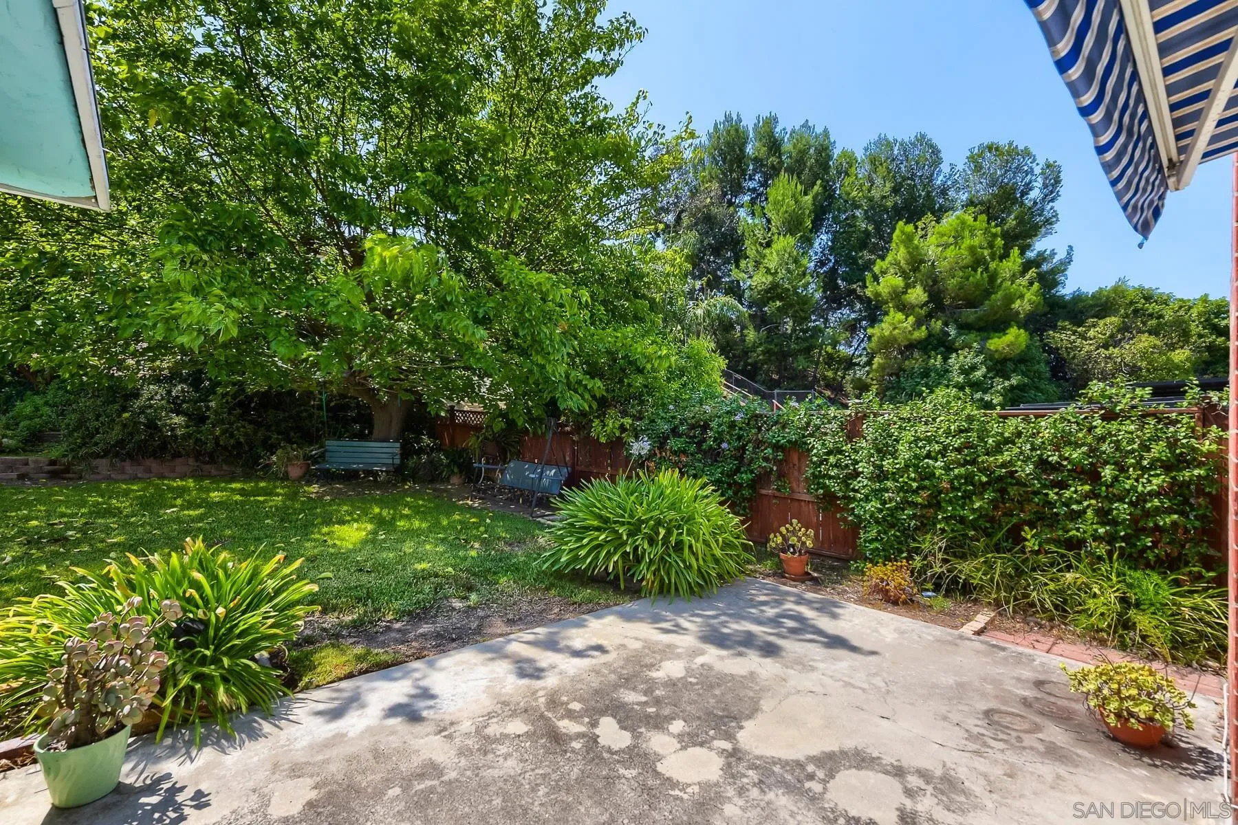 https://cdn.realtyfeed.com/cdn/127/260019666/8d3dbba5ffd494c8465c291e6ac1ad17.webp