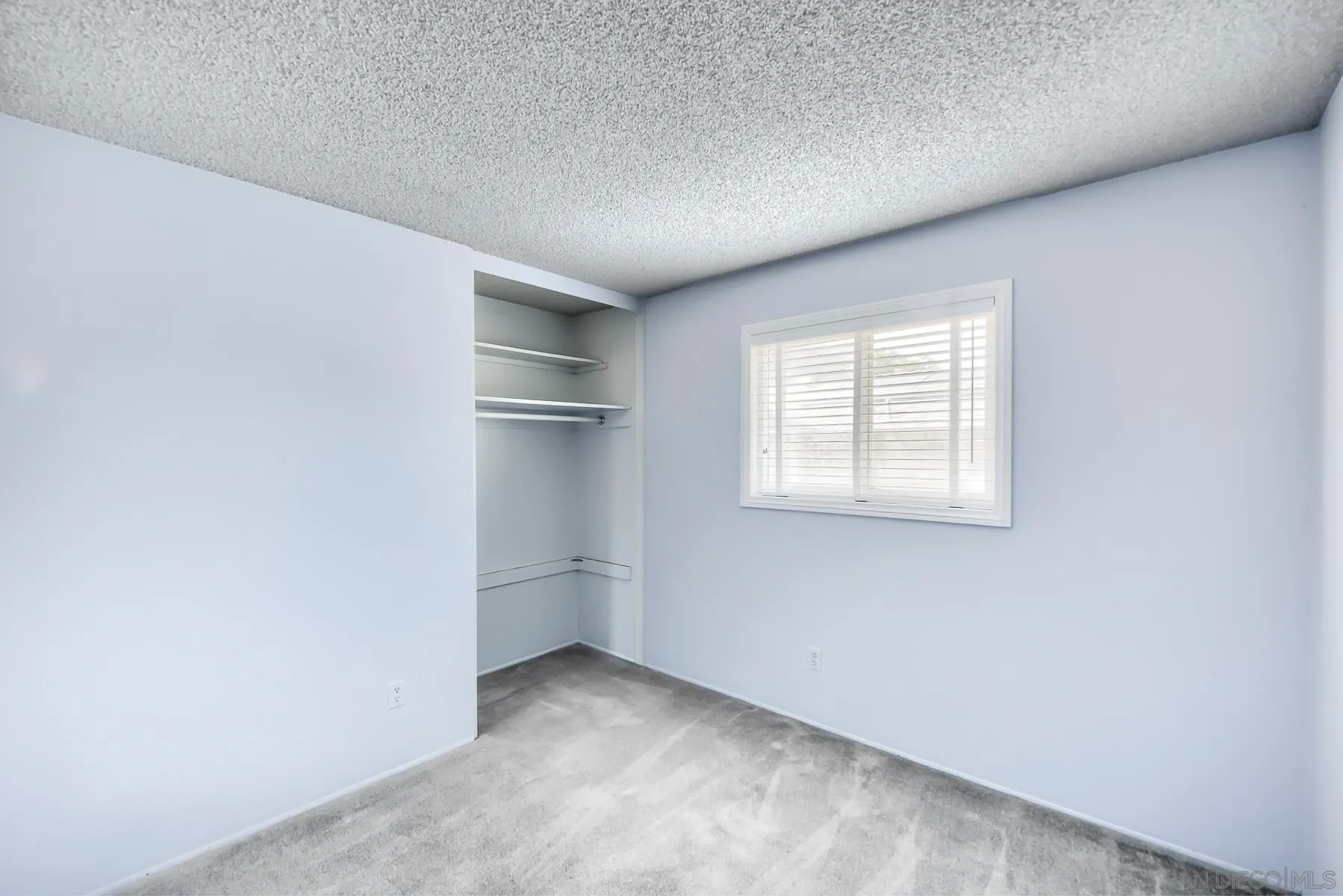 https://cdn.realtyfeed.com/cdn/127/260019666/fbade5426d927b2b5200be3f4932bfe0.webp