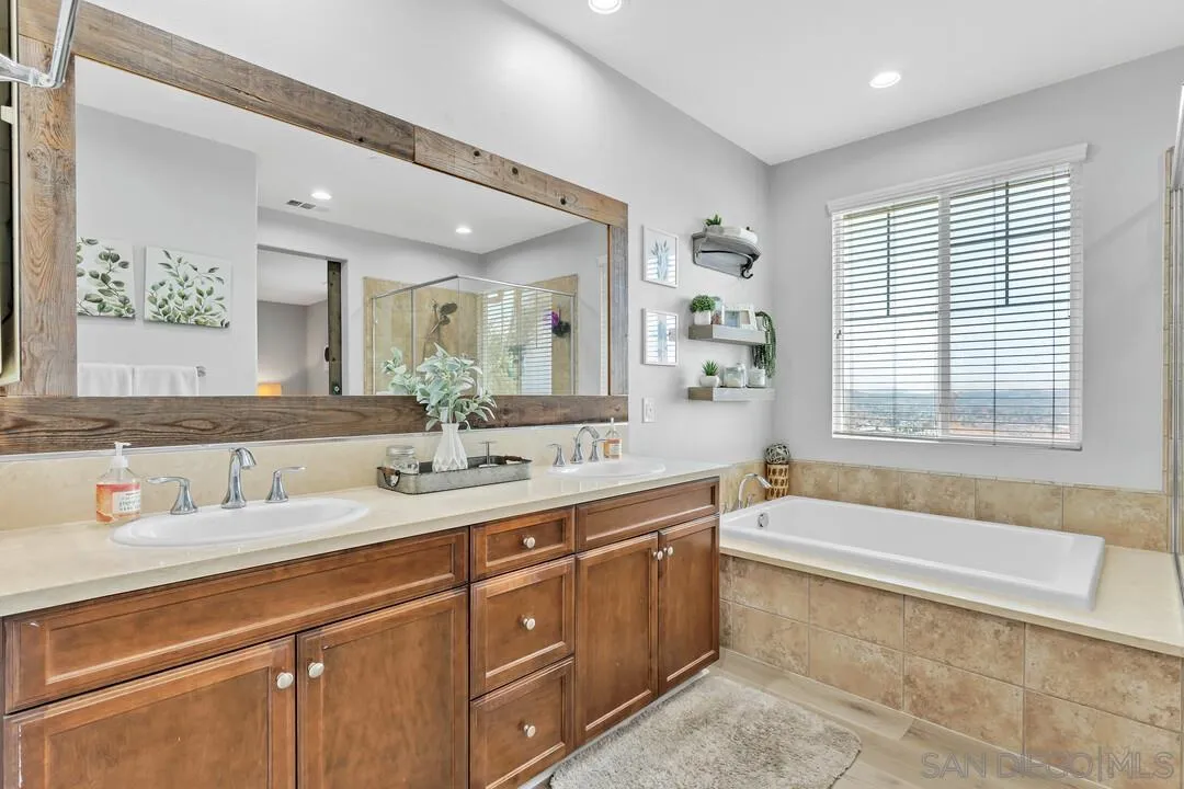https://cdn.realtyfeed.com/cdn/127/260019669/099db6ae57ecbce6713c3c276fdf8325.webp
