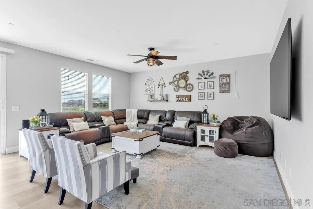 https://cdn.realtyfeed.com/cdn/127/260019669/124a3559df78541066cd984f9e85958e.webp