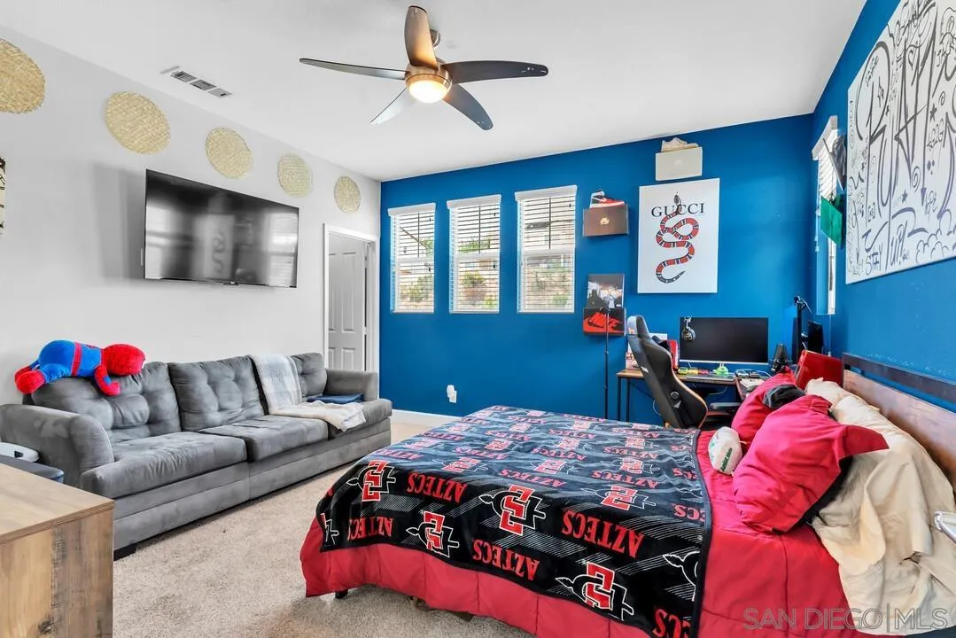 https://cdn.realtyfeed.com/cdn/127/260019669/5d8cbaf51795c106352f1db4cceeb3f5.webp