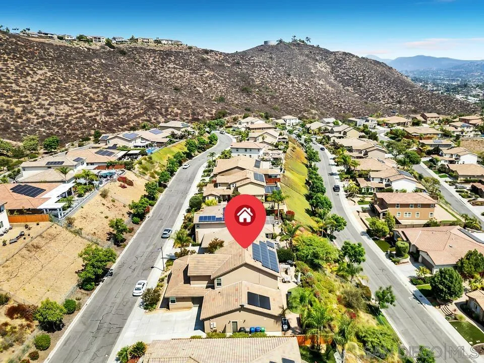 https://cdn.realtyfeed.com/cdn/127/260019669/76c6a783be0286bad819eb2689b80b30.webp