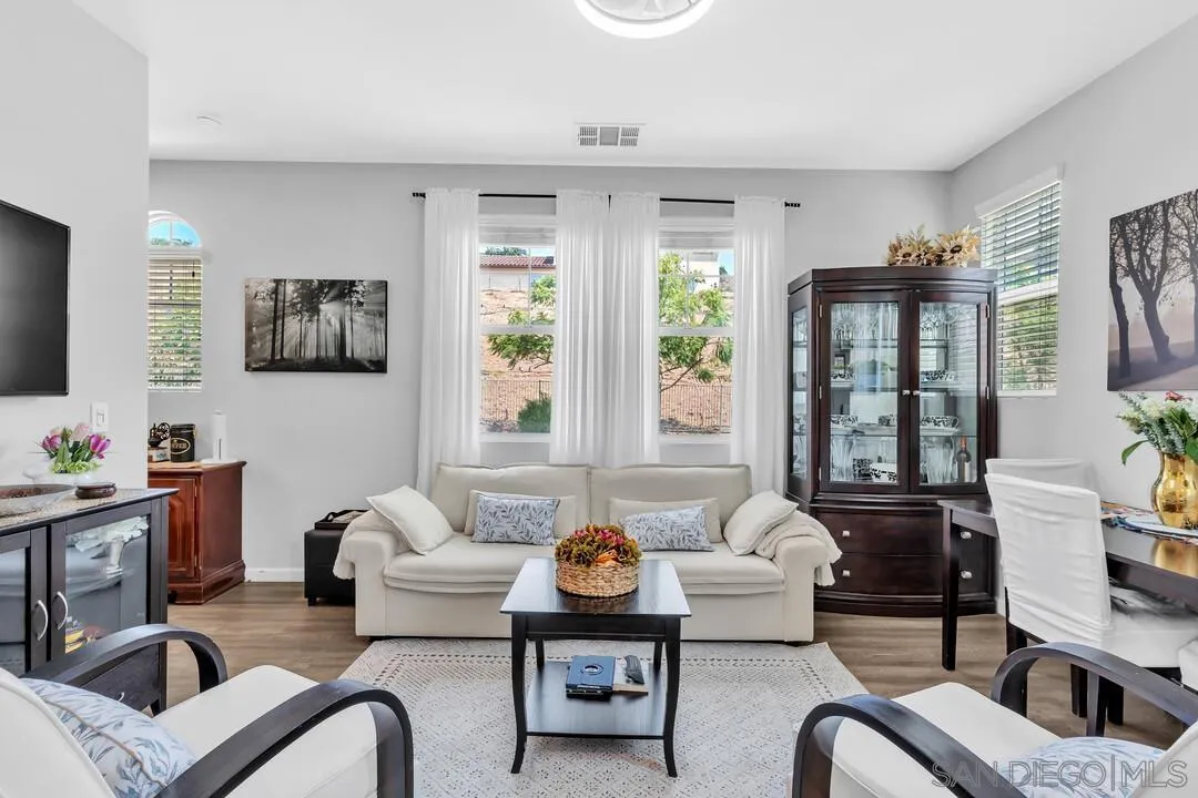https://cdn.realtyfeed.com/cdn/127/260019669/7ff3991fc99958fc07e73b578a0564bf.webp