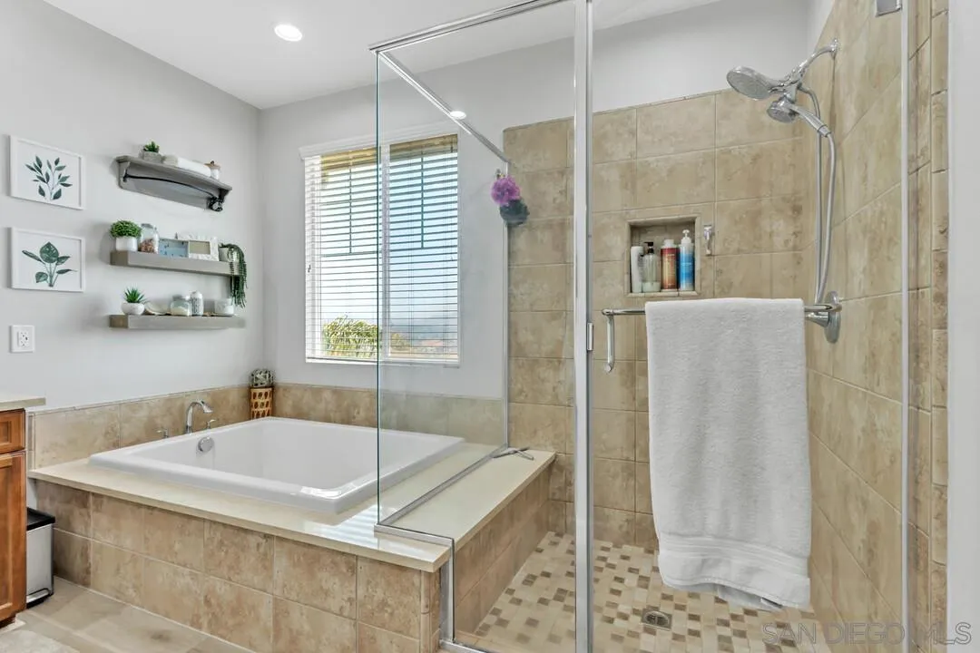 https://cdn.realtyfeed.com/cdn/127/260019669/d6acd92ee0447fb45d4b6fba12bb97eb.webp