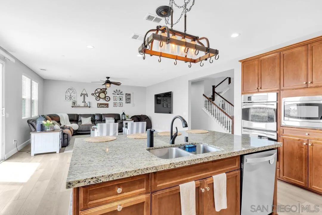 https://cdn.realtyfeed.com/cdn/127/260019669/e009992e77f52ed030bde519ccce0fdf.webp