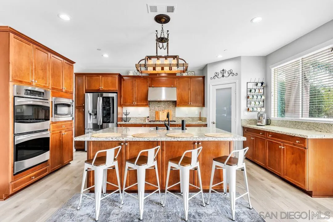 https://cdn.realtyfeed.com/cdn/127/260019669/f0204a3b152ce86b9698d3de01e05b5b.webp