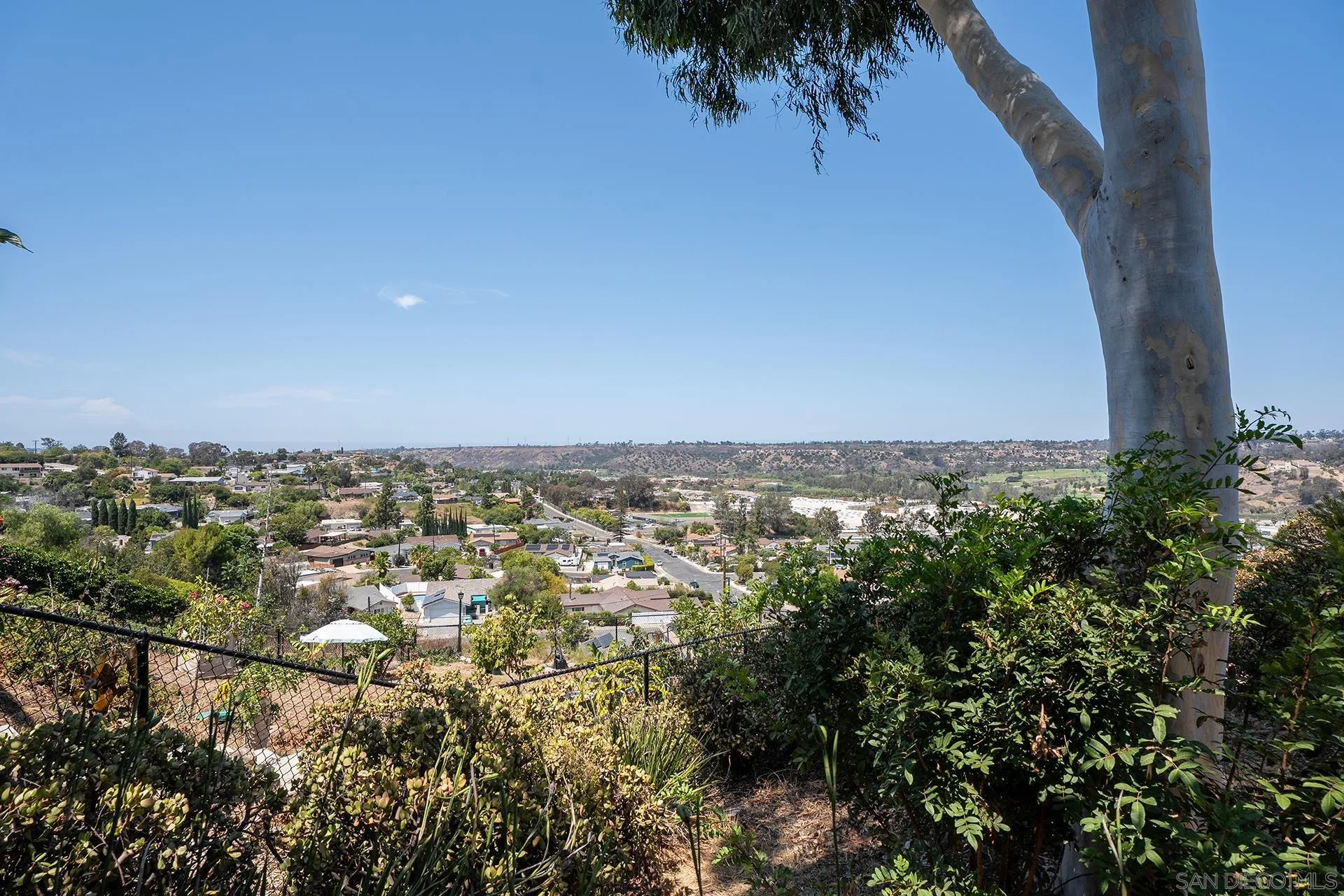 7096 Hillsboro St, San Diego, CA 92120 - Photo 4 of 37, San Diego, CA