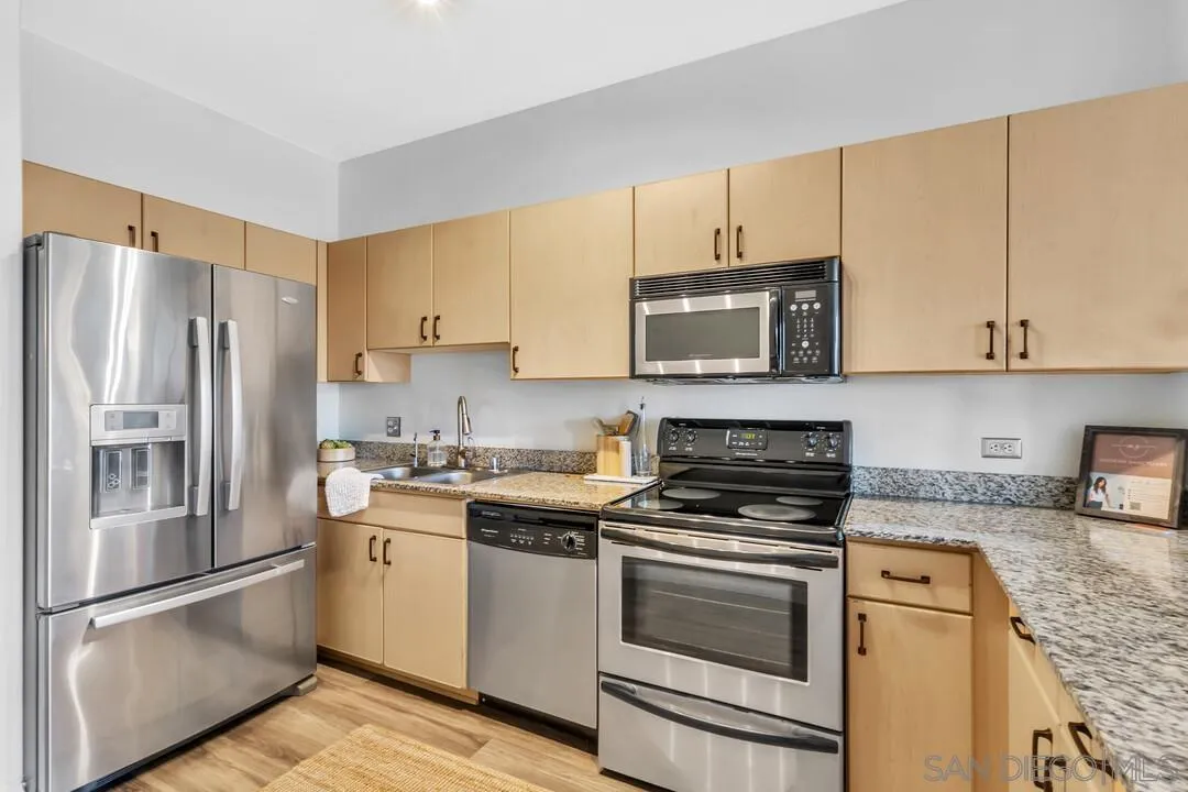 1643 6th Ave. Unit 415, San Diego, CA 92101 - Photo 4 of 34, San Diego, CA