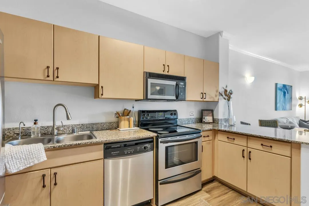 1643 6th Ave. Unit 415, San Diego, CA 92101 - Photo 5 of 34, San Diego, CA