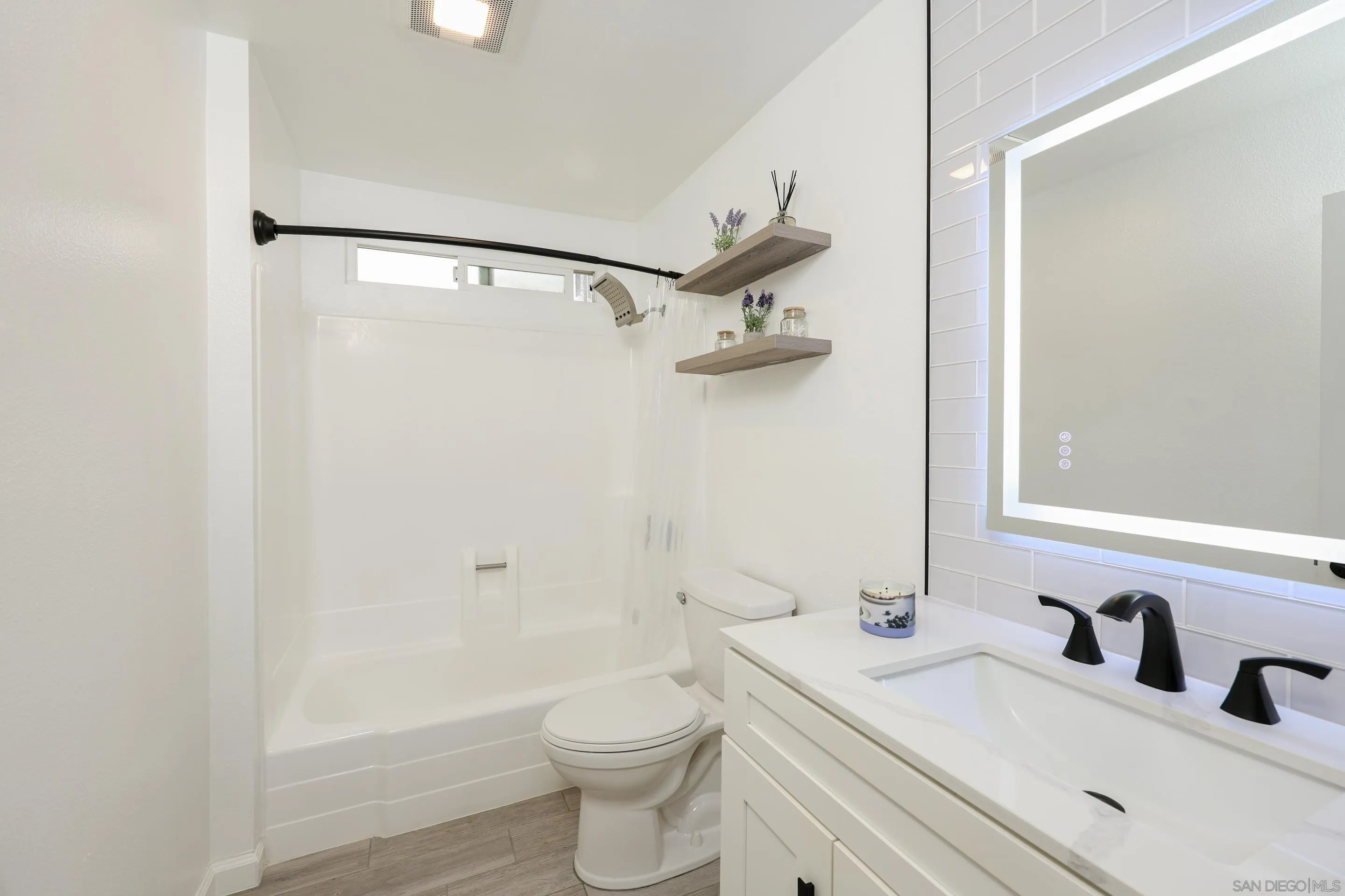 Photo #17: 260019677 Listing: Photo #17