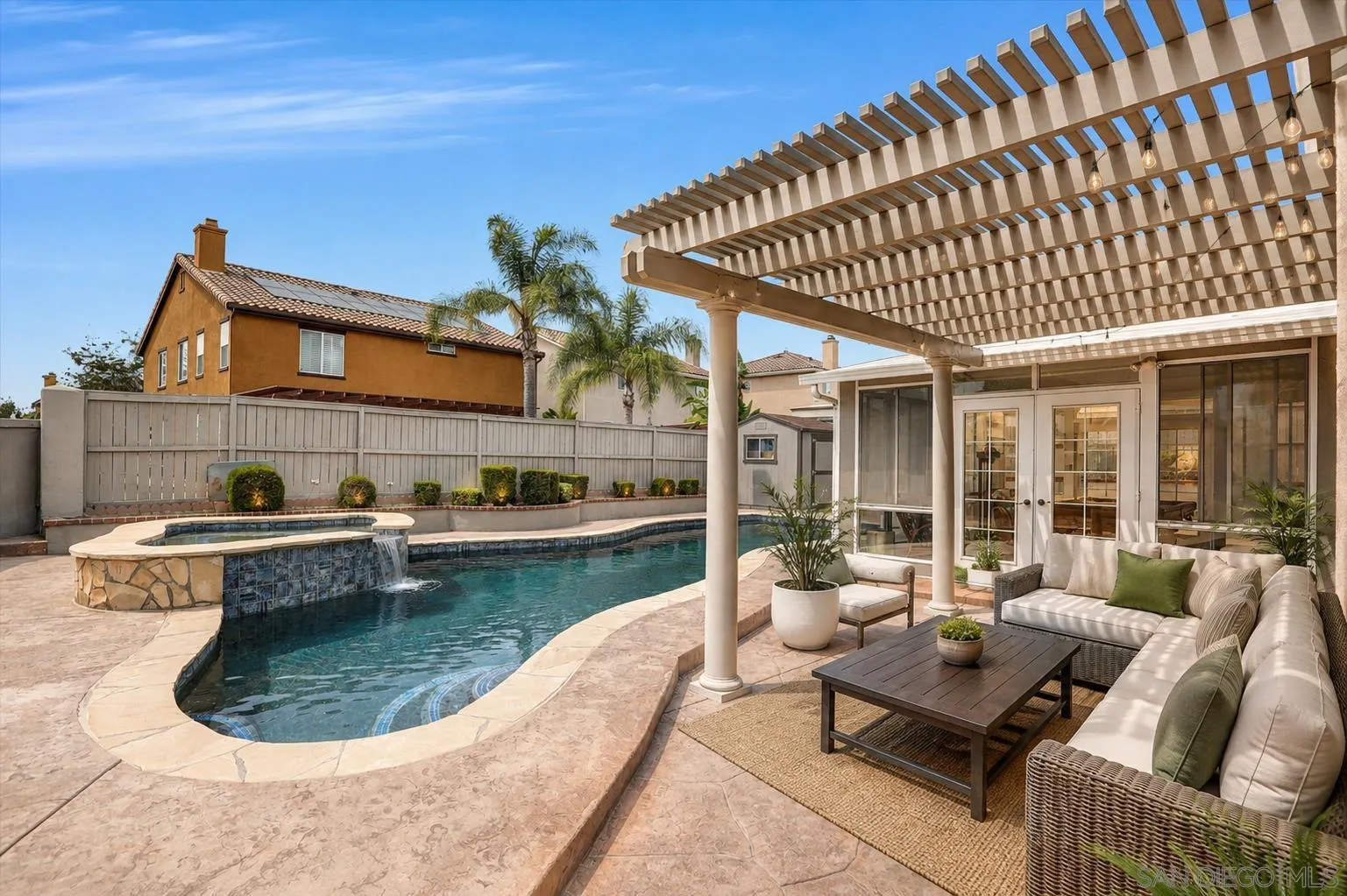 https://cdn.realtyfeed.com/cdn/127/260019678/0cf6b10860de07b9afc1efed62bcef7a.webp