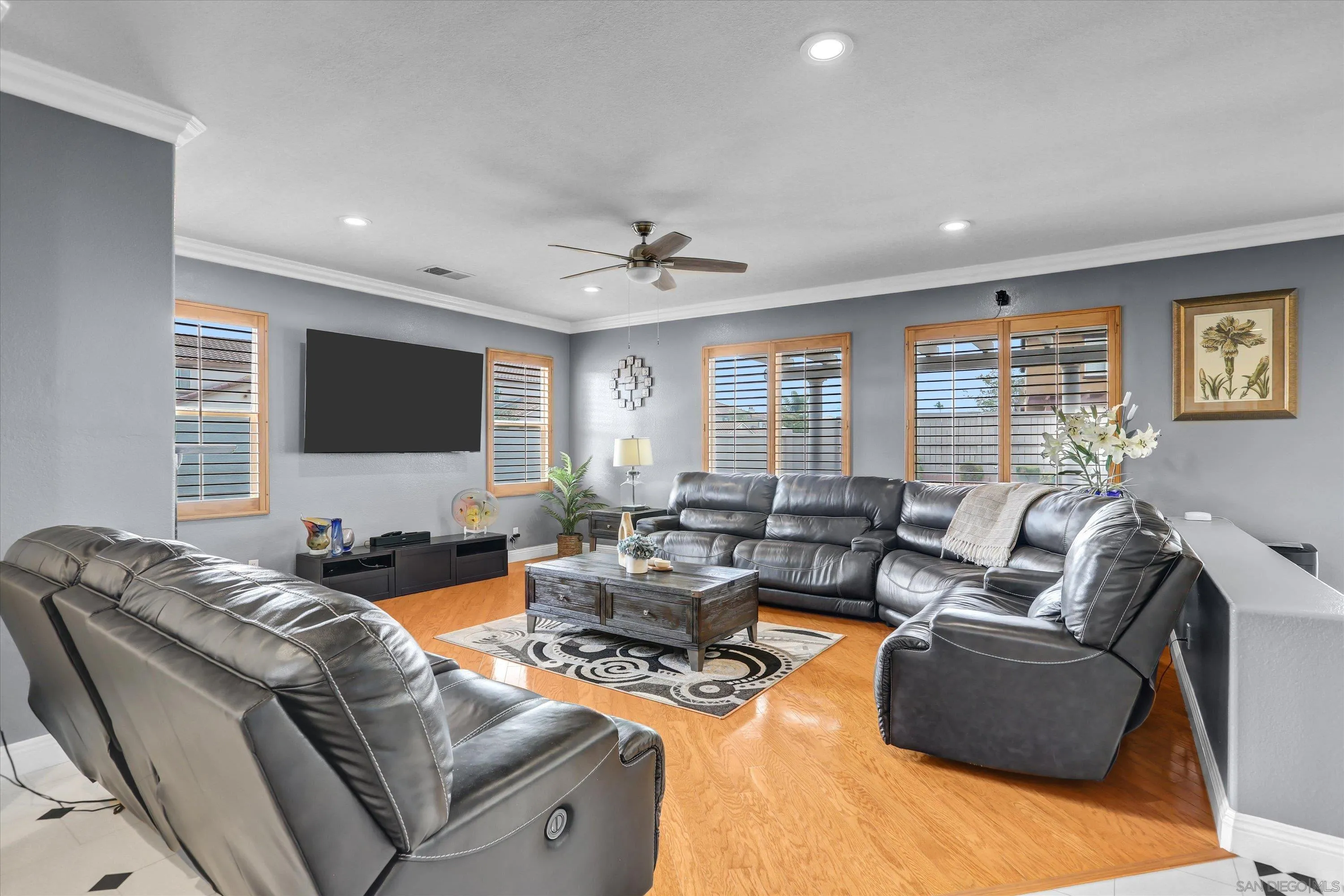 https://cdn.realtyfeed.com/cdn/127/260019678/86bc18819c7088a563736426a2746eae.webp