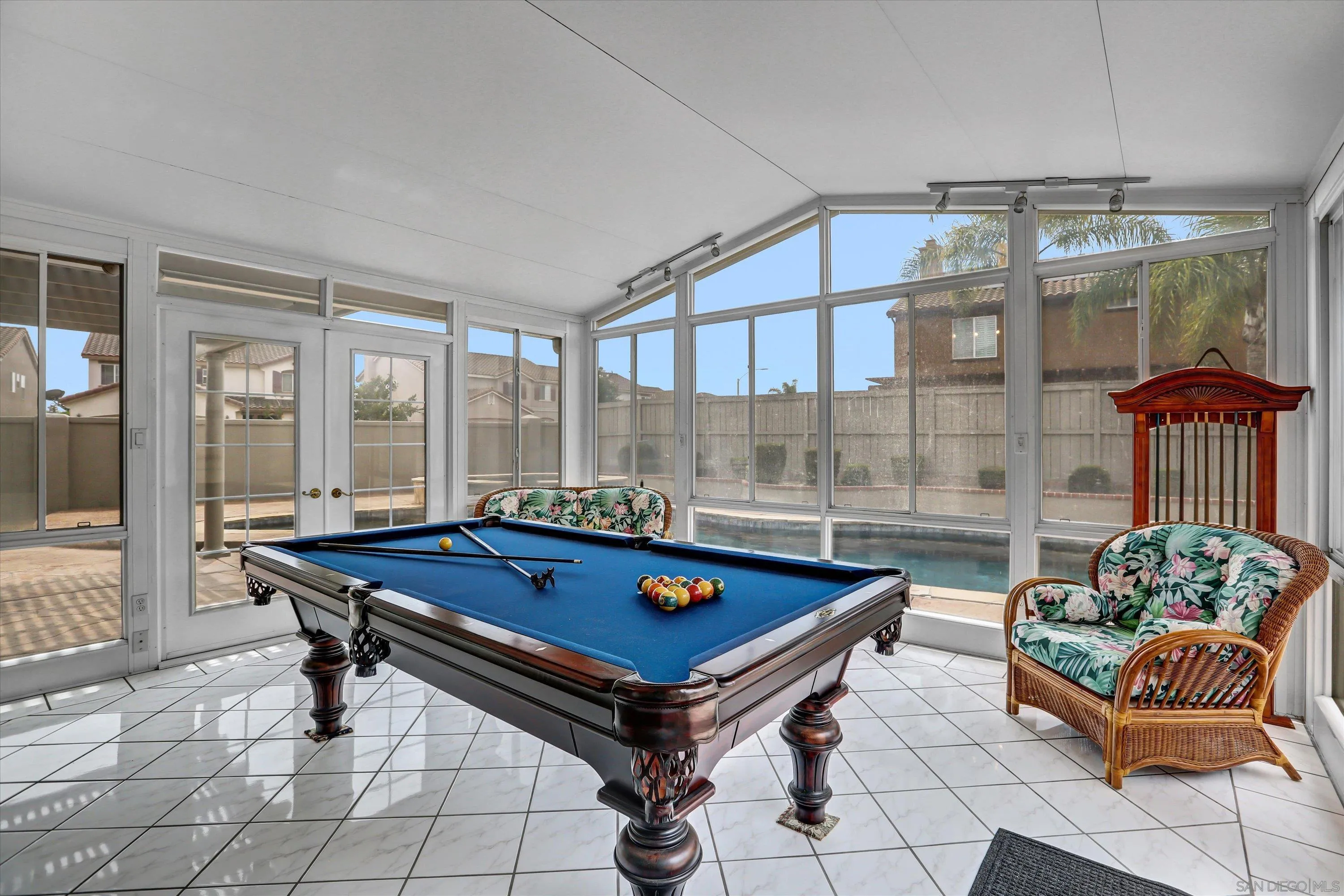 https://cdn.realtyfeed.com/cdn/127/260019678/de6f10e2c87ecd5f1f12125ffc02a4fd.webp