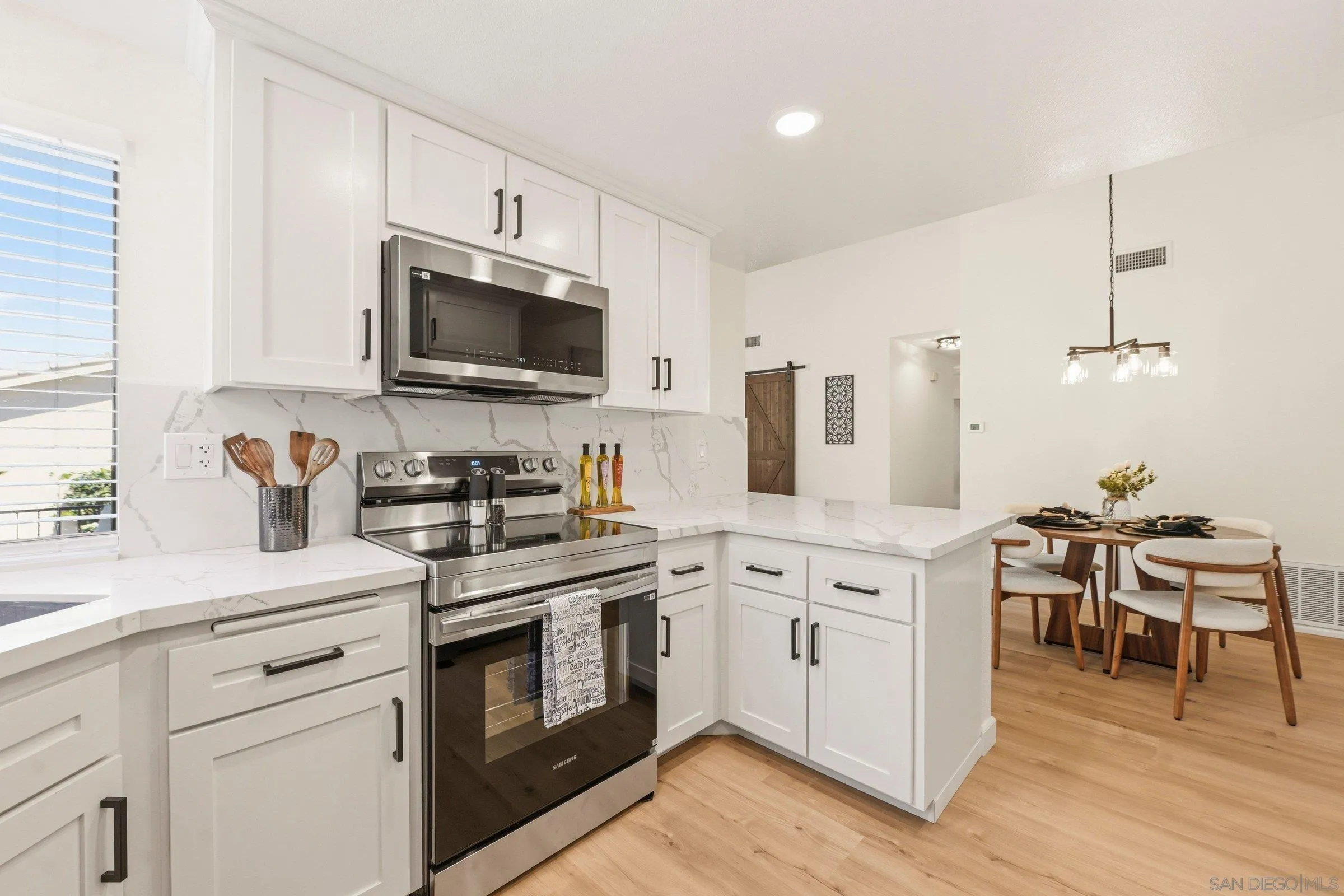 Photo #7: 260019679 Listing: Photo #7