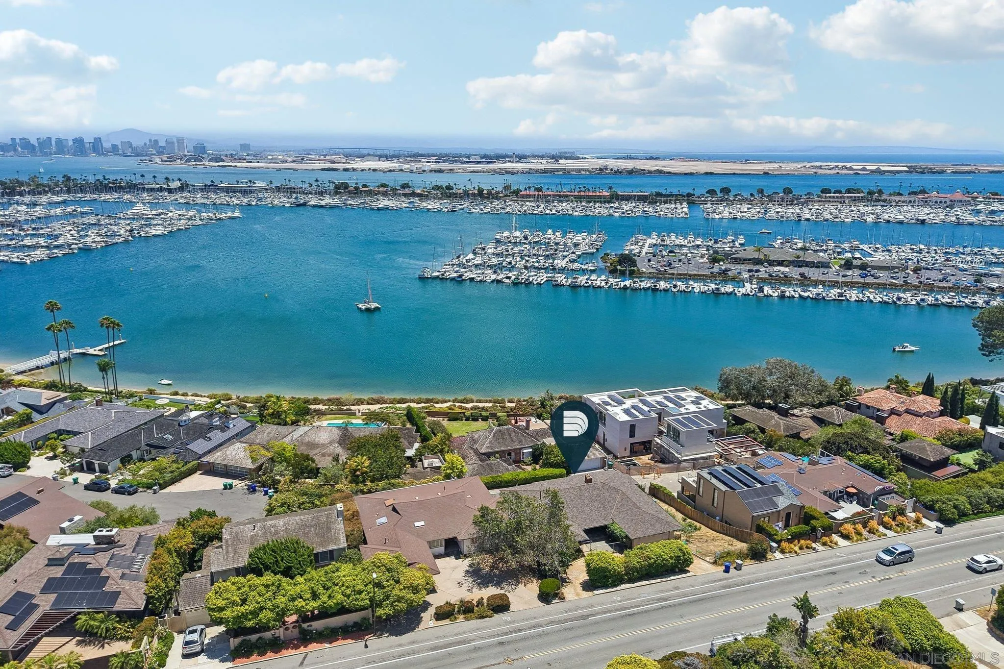 https://cdn.realtyfeed.com/cdn/127/260019682/1bbc42a8f59384f9237f15cf4bfe014d.webp