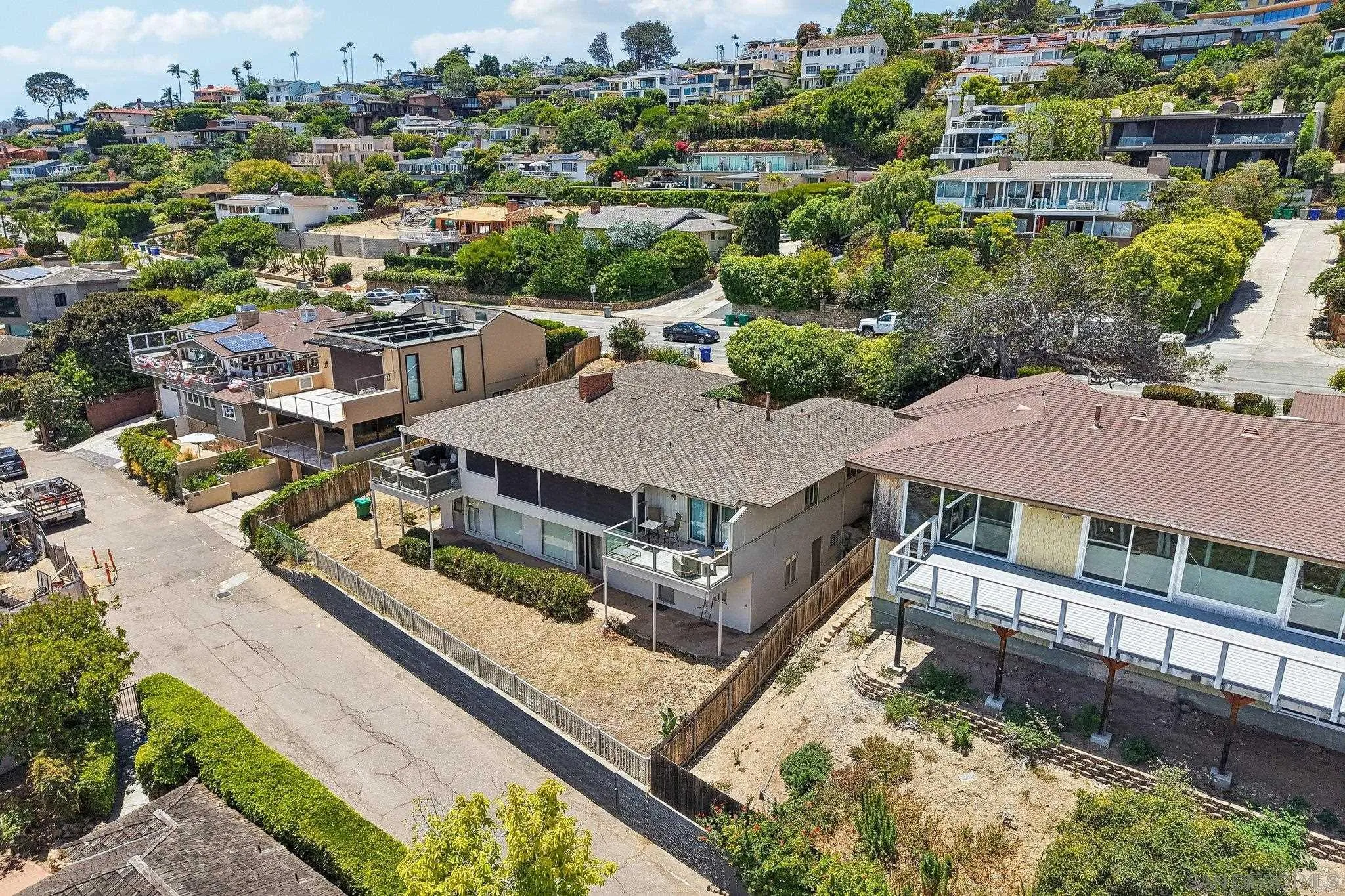 https://cdn.realtyfeed.com/cdn/127/260019682/207baf60f603a2003aa062ad2a2e6037.webp