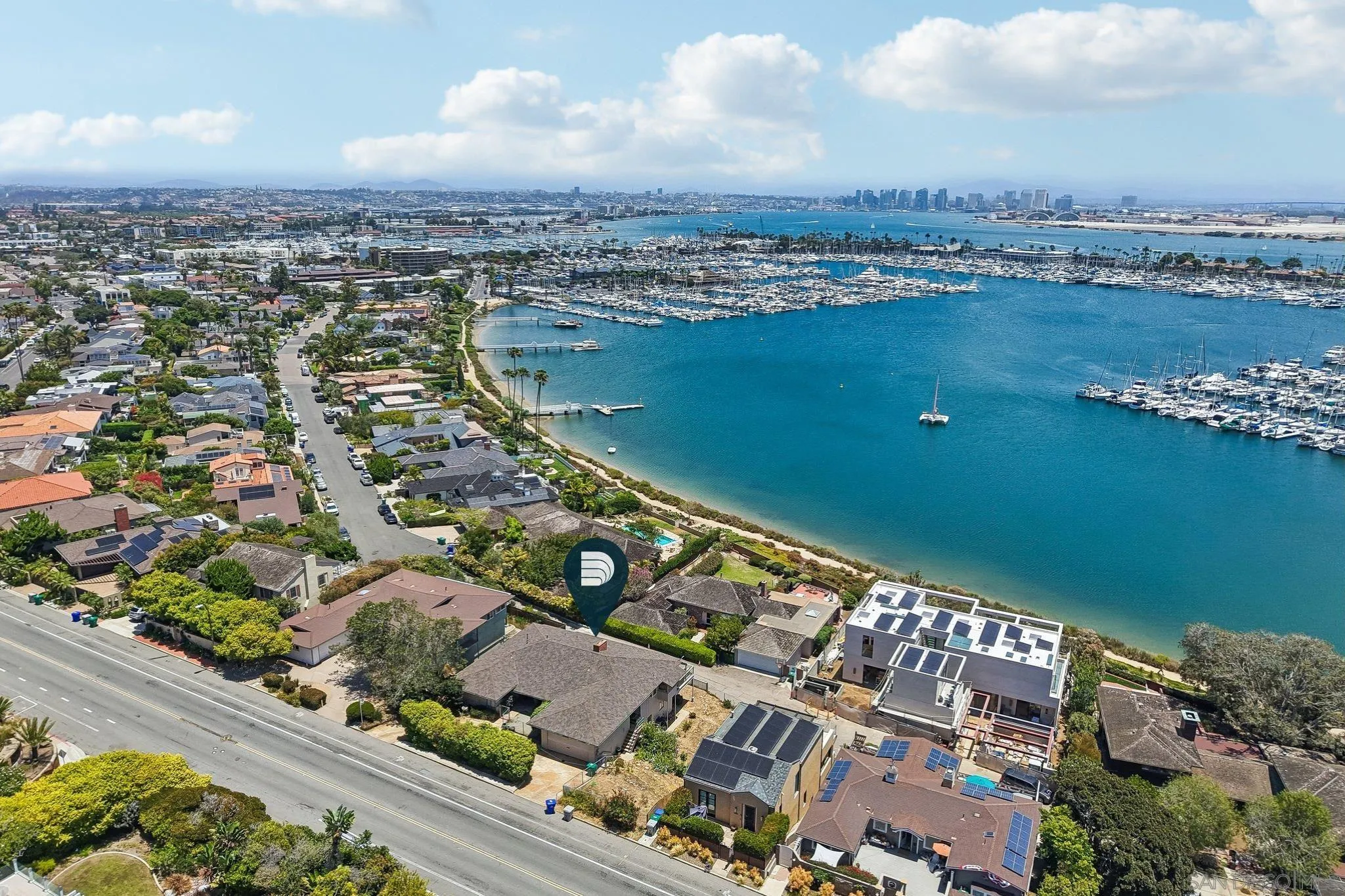 https://cdn.realtyfeed.com/cdn/127/260019682/ea1a43f8c4d34ad20f34ee9f31e7bbc3.webp