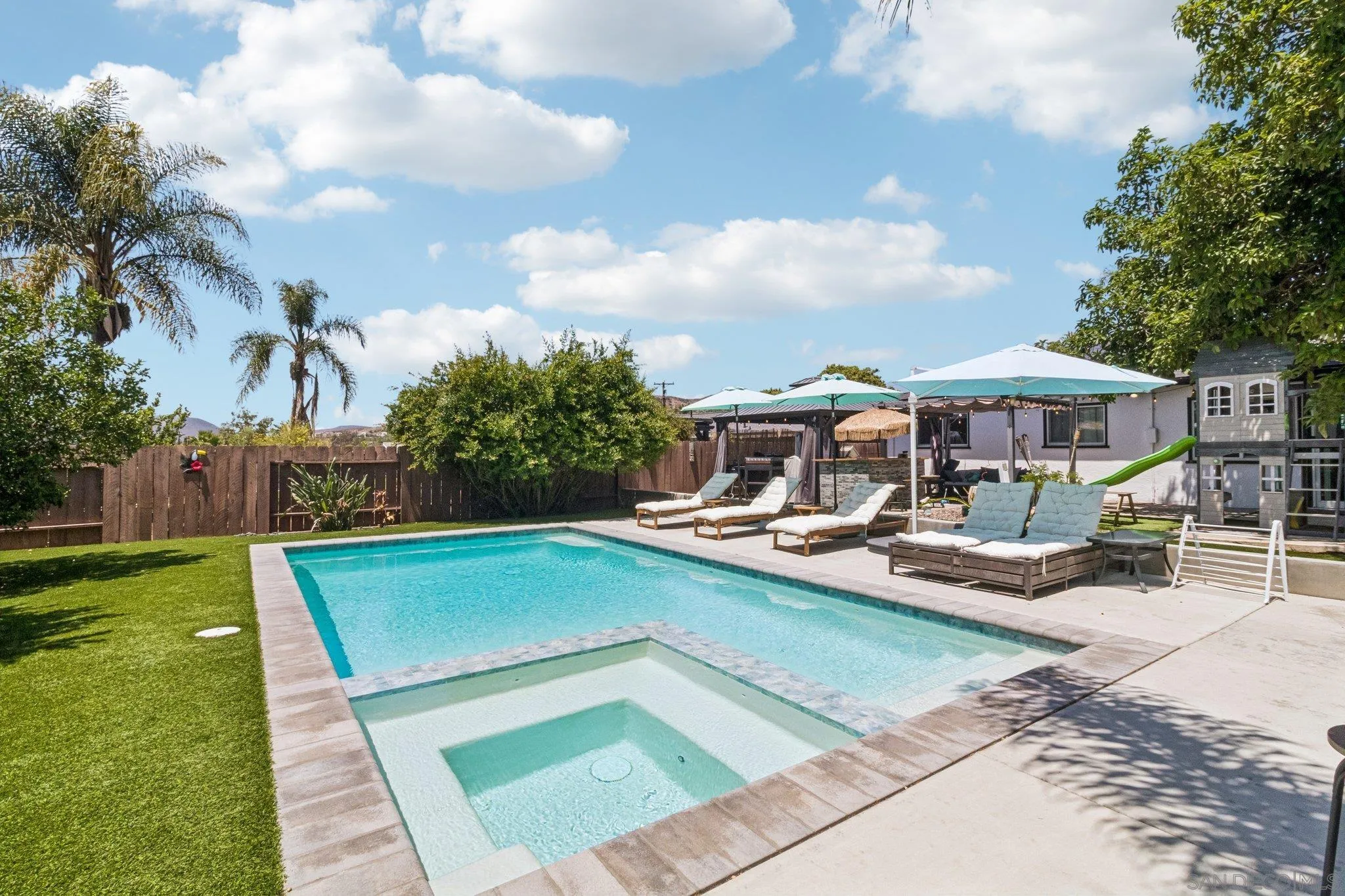 https://cdn.realtyfeed.com/cdn/127/260019684/98368df793909c44856b00b67c0e4c01.webp