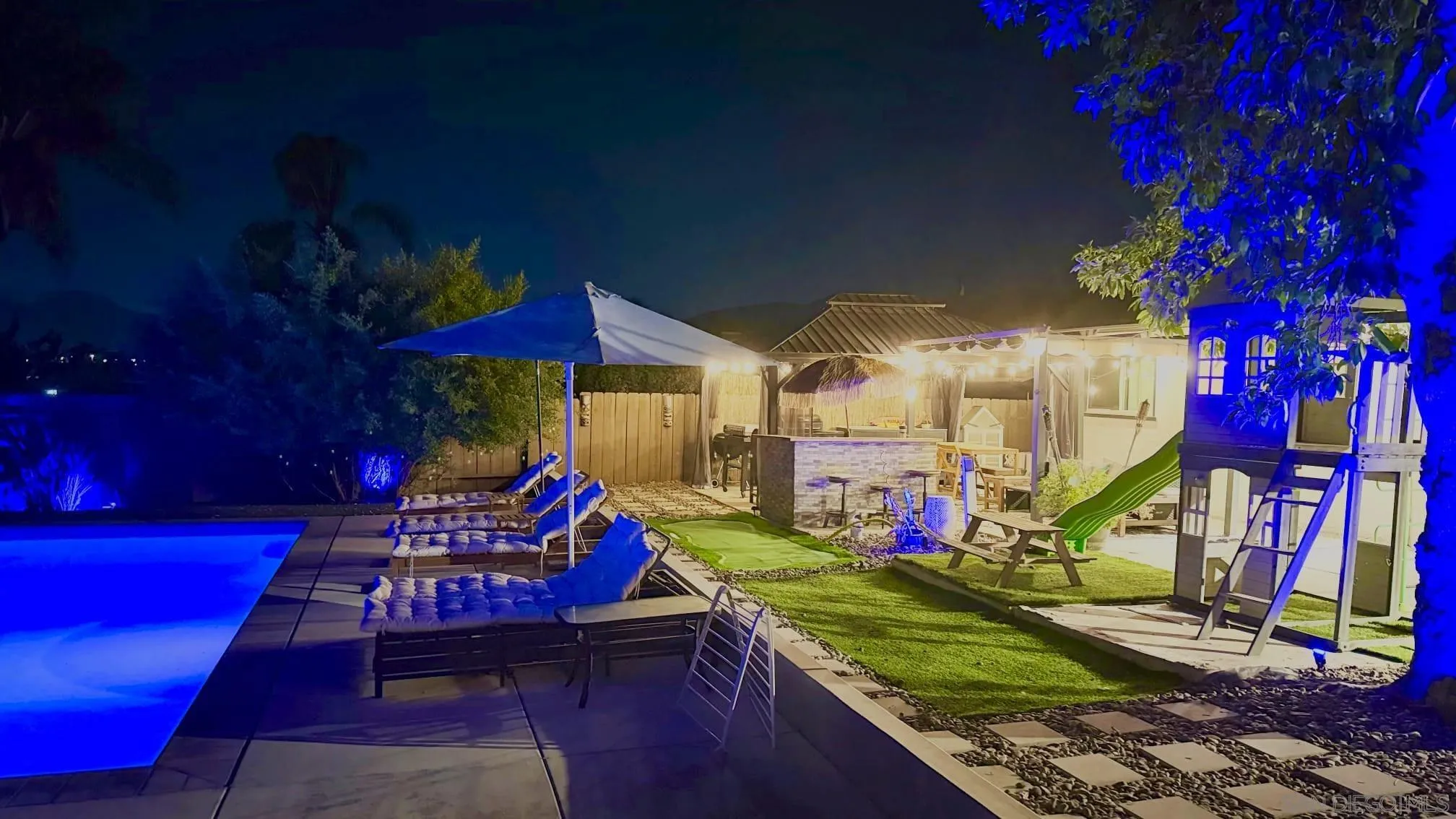 https://cdn.realtyfeed.com/cdn/127/260019684/f71787ef4dfc4e563fb3fc51807ddaf2.webp