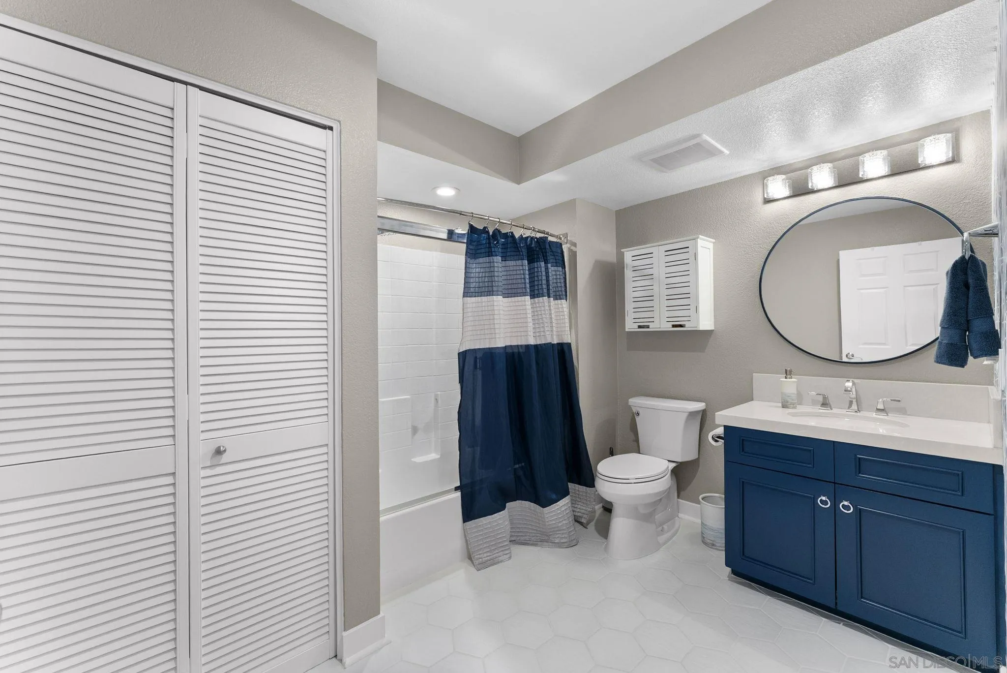 Photo #12: 260019685 Listing: Photo #12