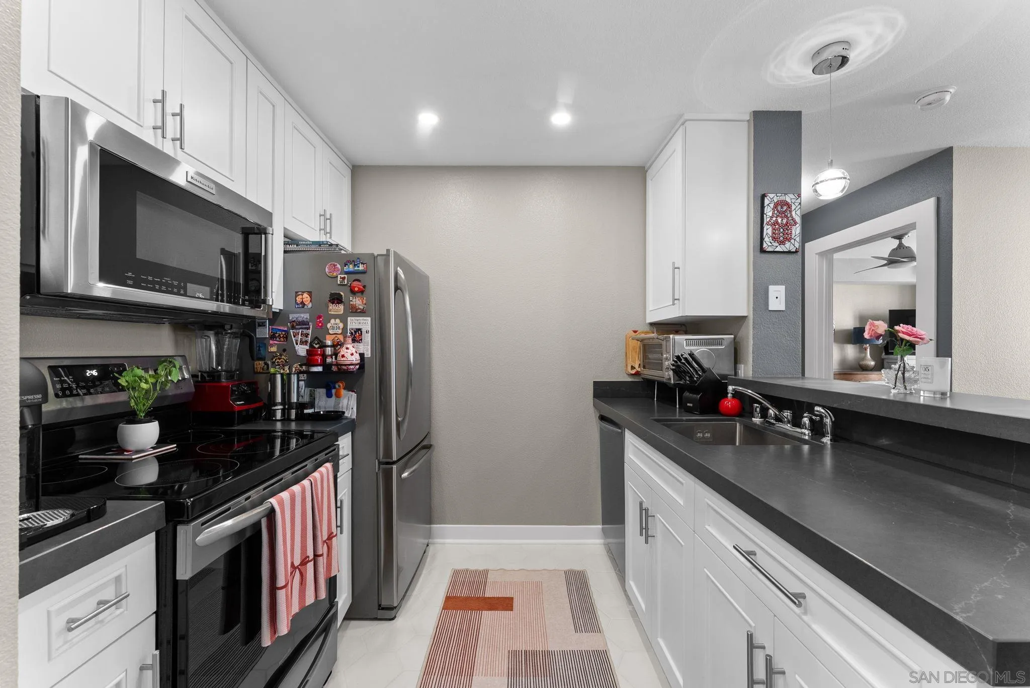 Photo #6: 260019685 Listing: Photo #6