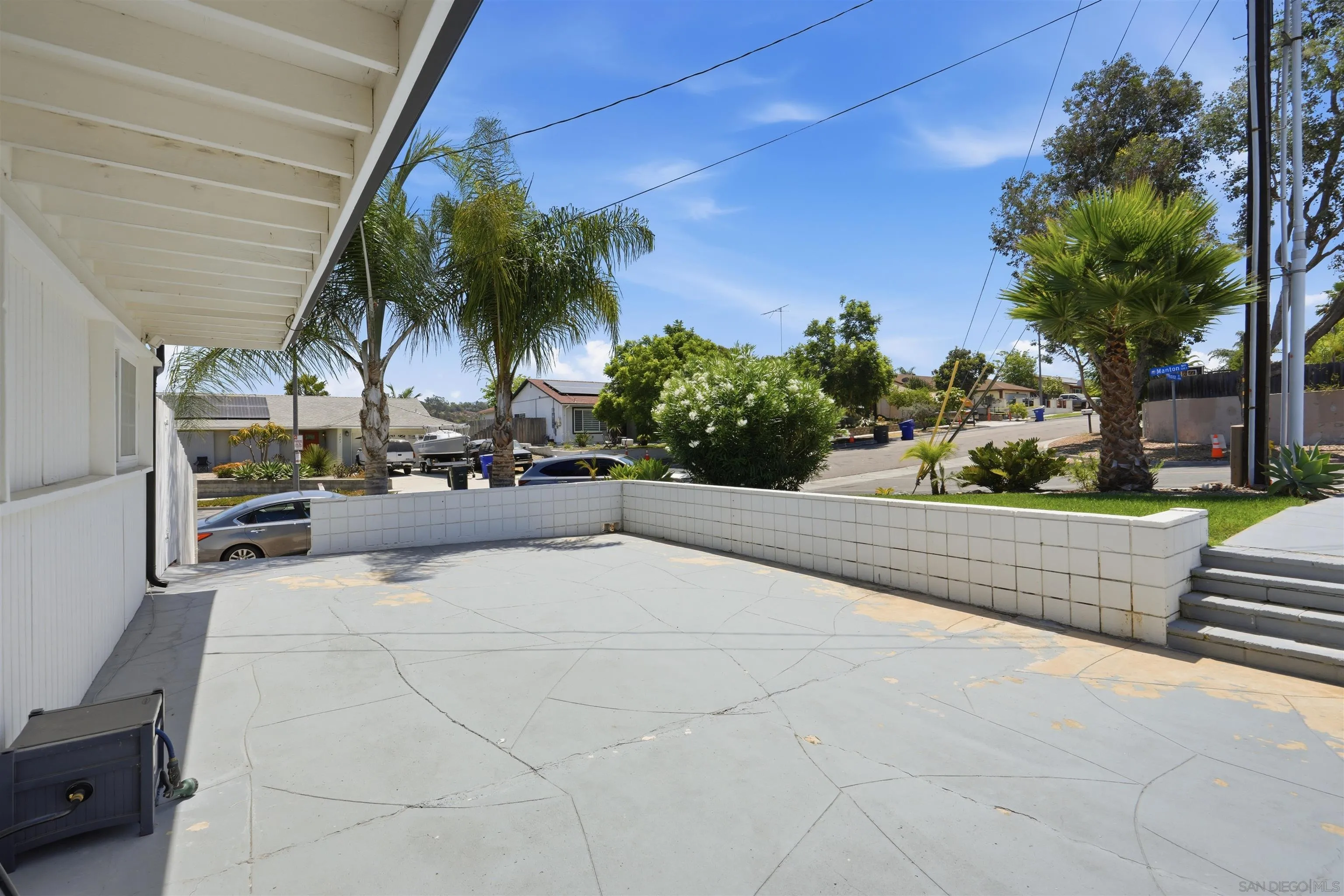 https://cdn.realtyfeed.com/cdn/127/260019694/2cc984ce9a9f8353bd042076dc19b60f.webp